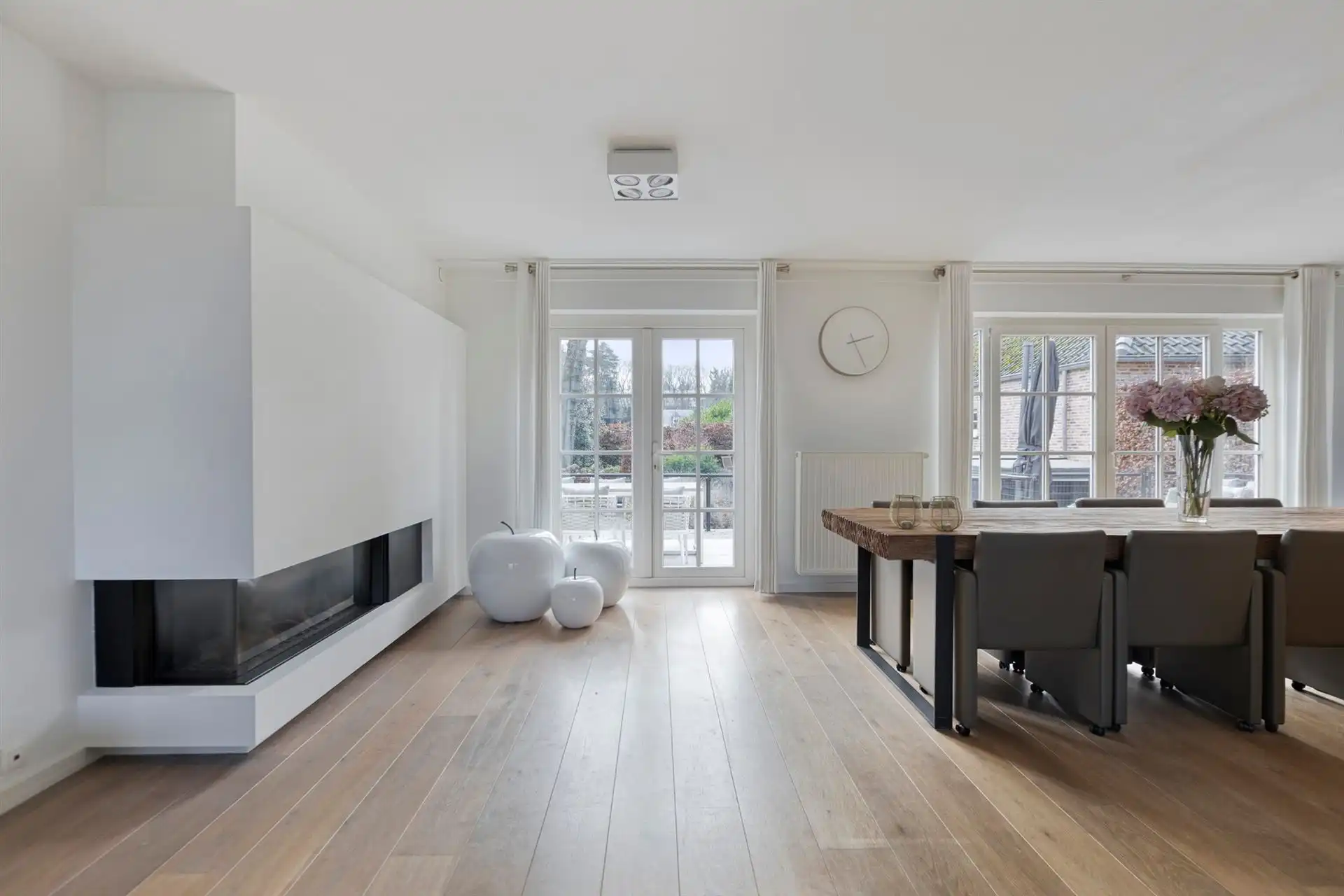 Instapklare woning op 10a in rustige en gegeerde ligging te Maasmechelen! foto 6