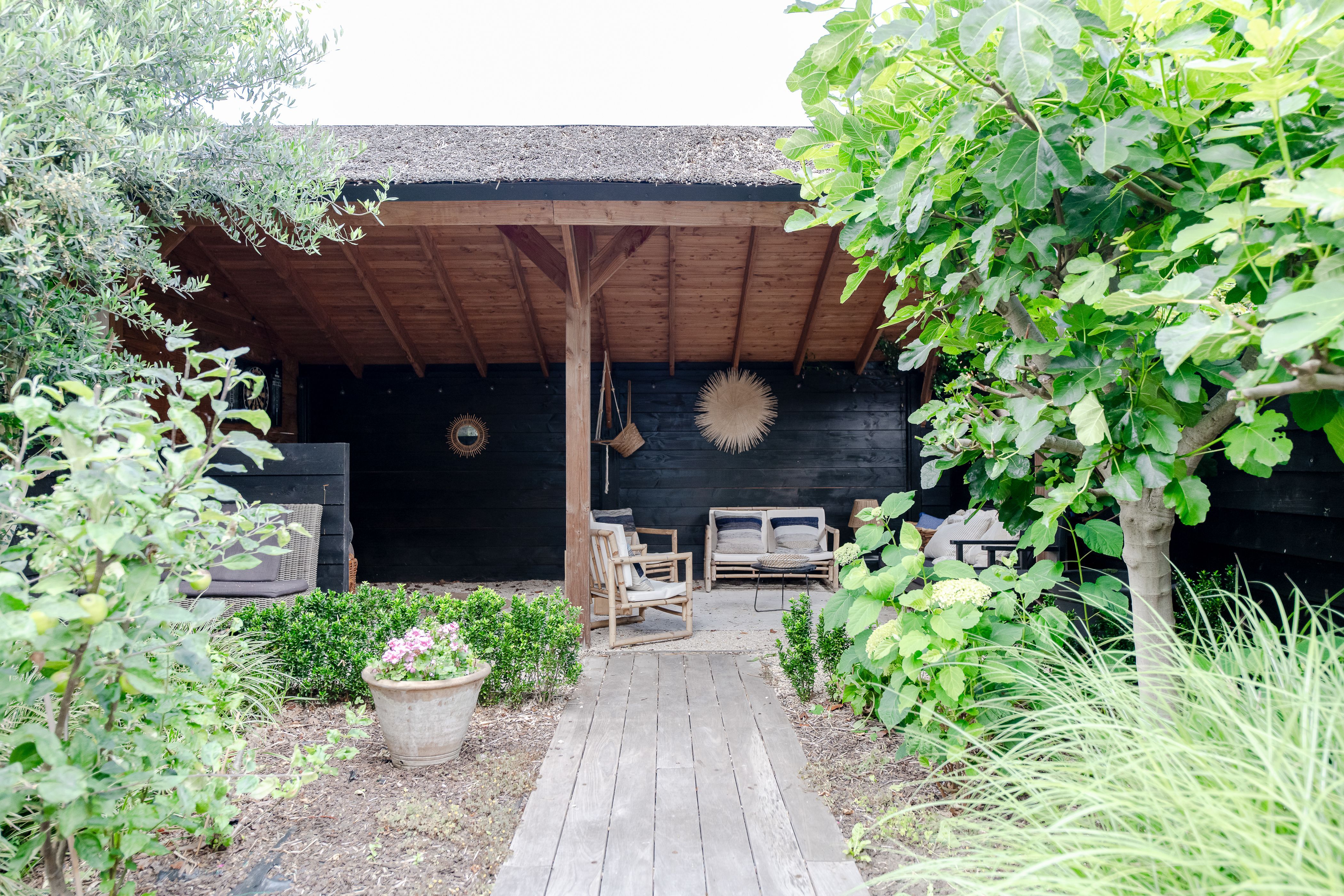 Feelgood woning met 4 slpks, 2 badk en prachtige tuin foto 15
