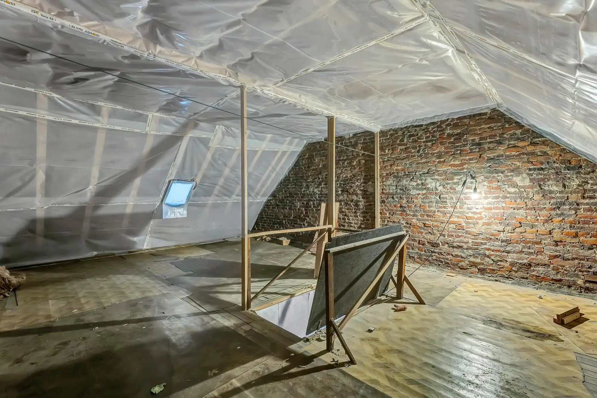 Charmante rijwoning met tuin, garage en parkeerplaats foto 15