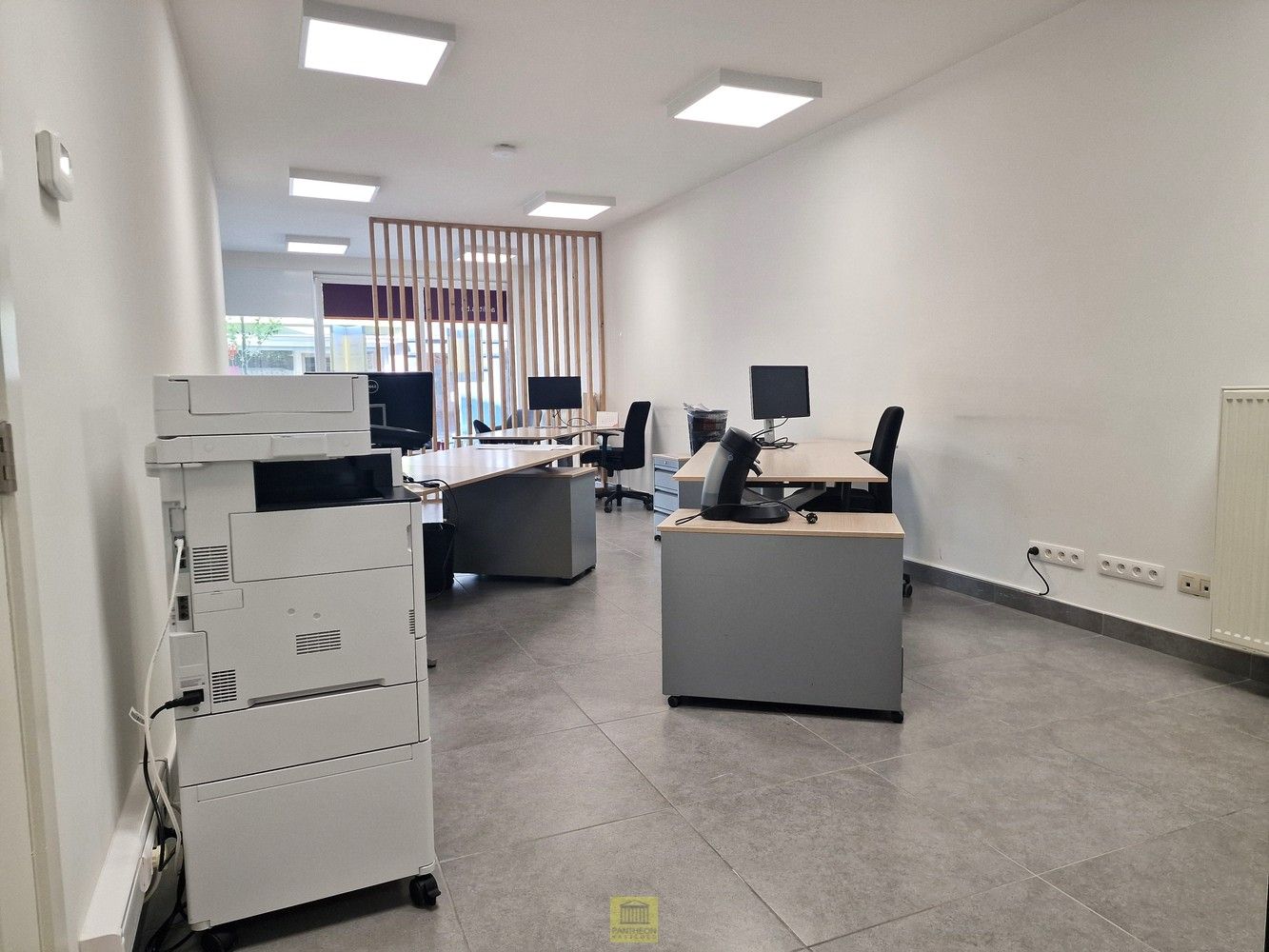 Instapklaar handelspand te huur in het bruisende centrum van Ninove foto 8
