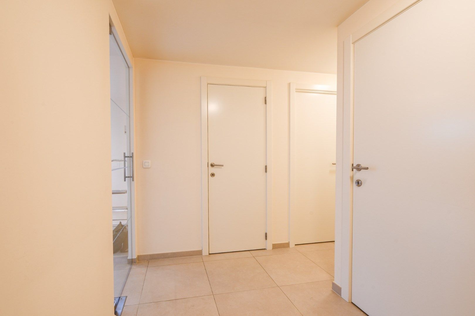 Gelijkvloers appartement te huur met 2 slaapkamers en ruime tuin!  foto 11