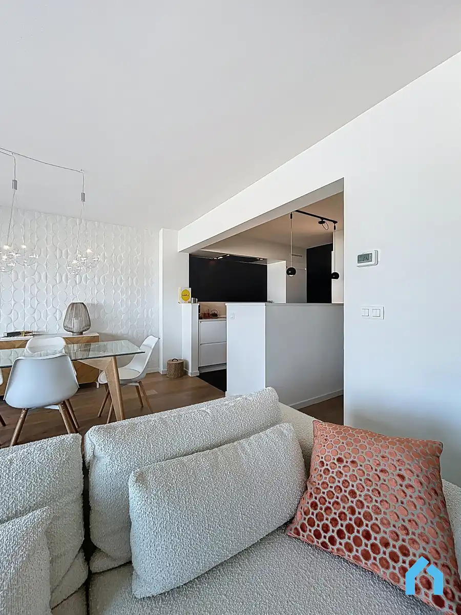 Luxe appartement met sublieme afwerking en frontaal zeezicht te huur! foto 9