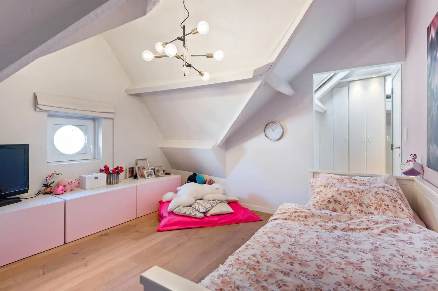 Prachtig Triplex appartement met 3 slaapkamers en terras in Schilde foto 19