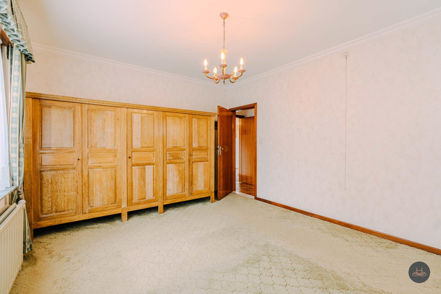 Ruime gezinswoning met garage en tuin op toplocatie foto 15