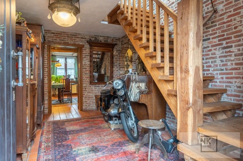 Charmante fermette woning met 4 slaapkamers, bureau en ruime werkplaats op een prachtig perceel in Arendonk! foto 6