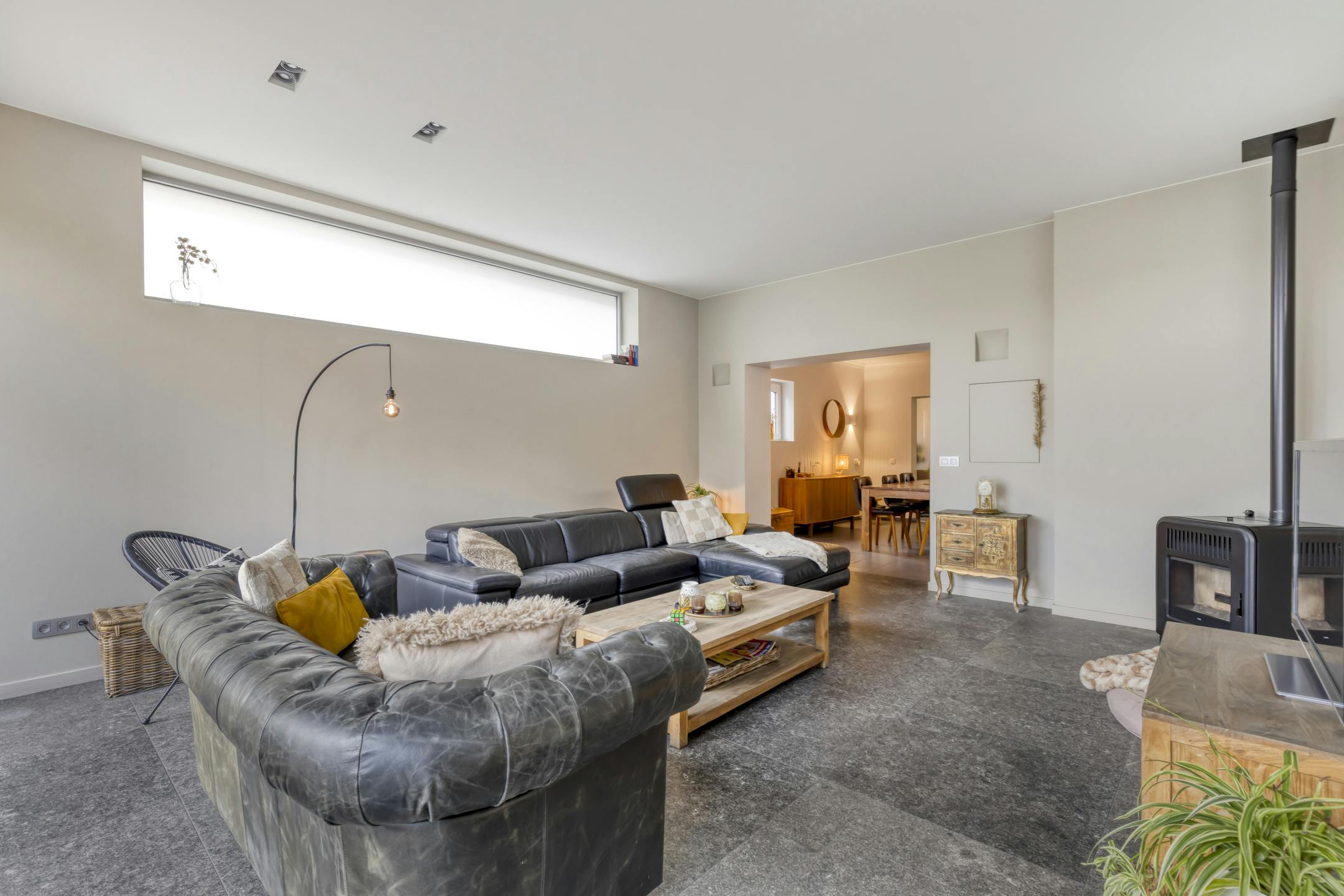 Instapklare woning met opslagplaats te koop in Oudenaarde foto 8