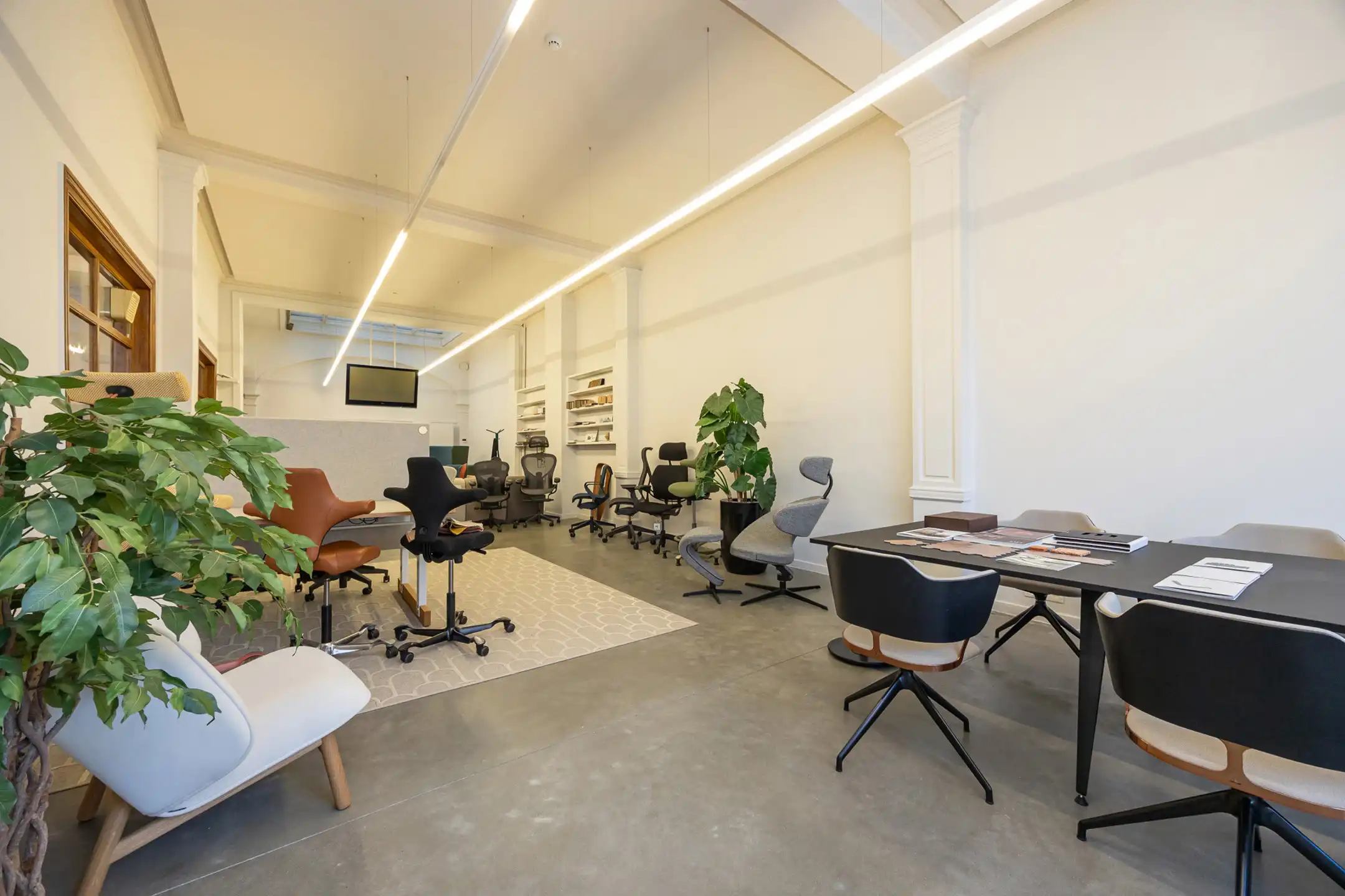 Flagship kantoor/showroom van 150 m² in iconisch gebouw foto 5