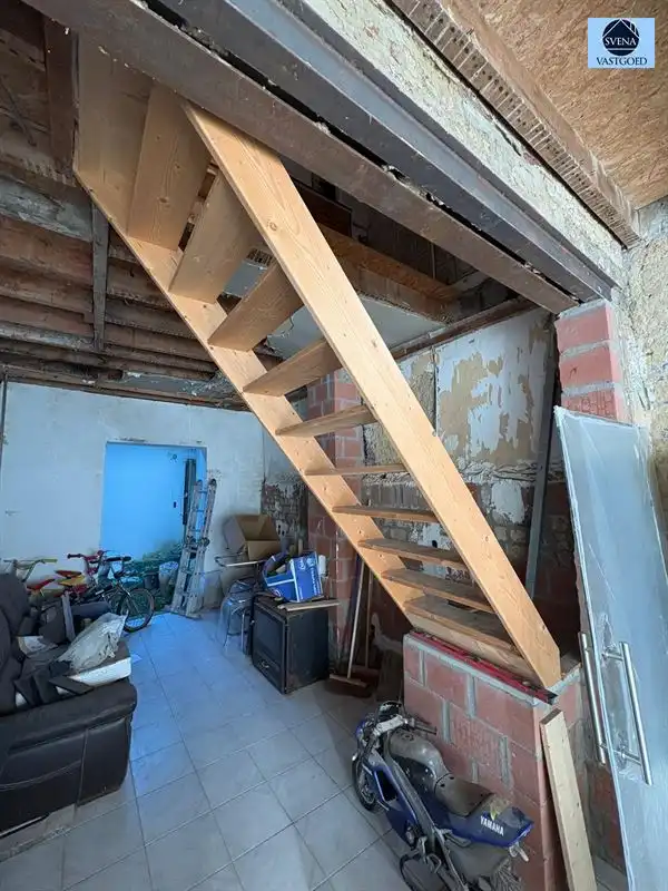 RUIME TE RENOVEREN WONING MET TUIN foto 5