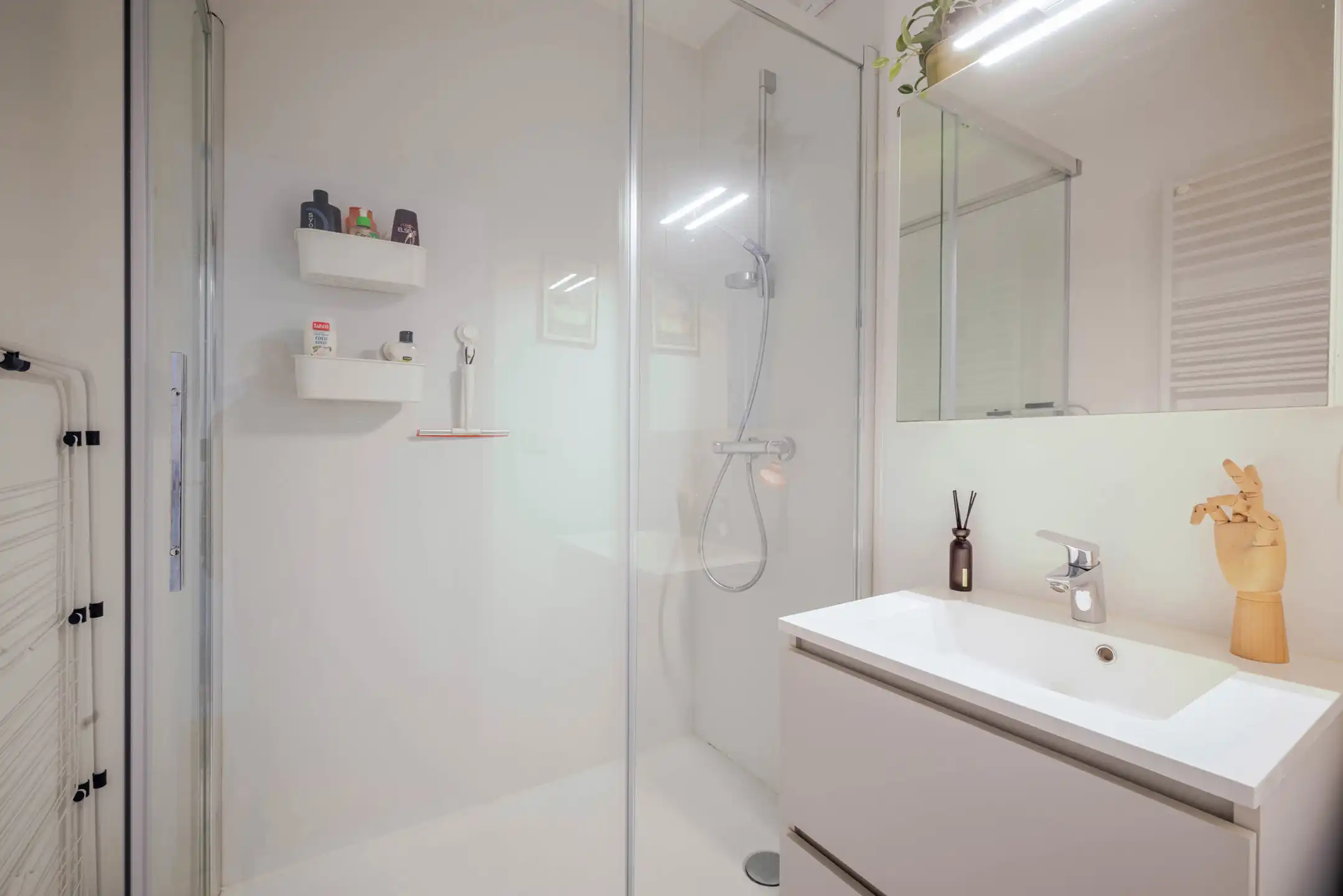 Gezellig twee slaapkamer appartement te koop in Gent  foto 9
