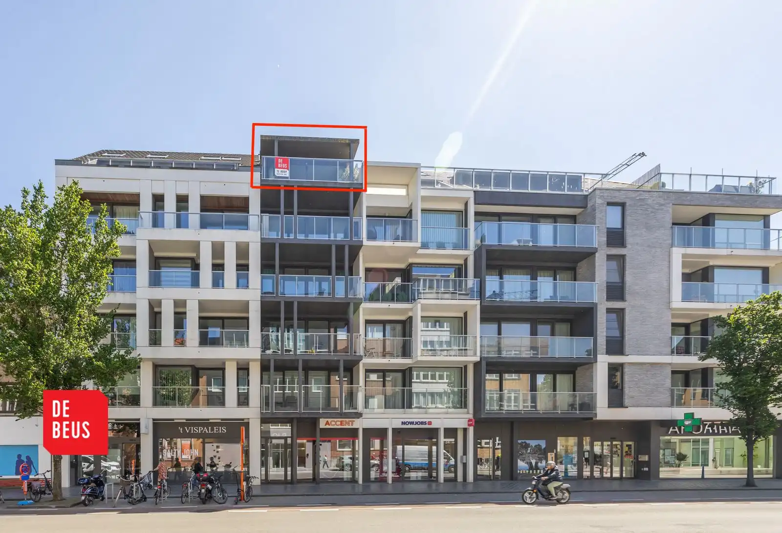 TOPAANBOD! Luxueus duplex appartement met 3 slpk en zonnige terrassen foto {{pictureIndex}}