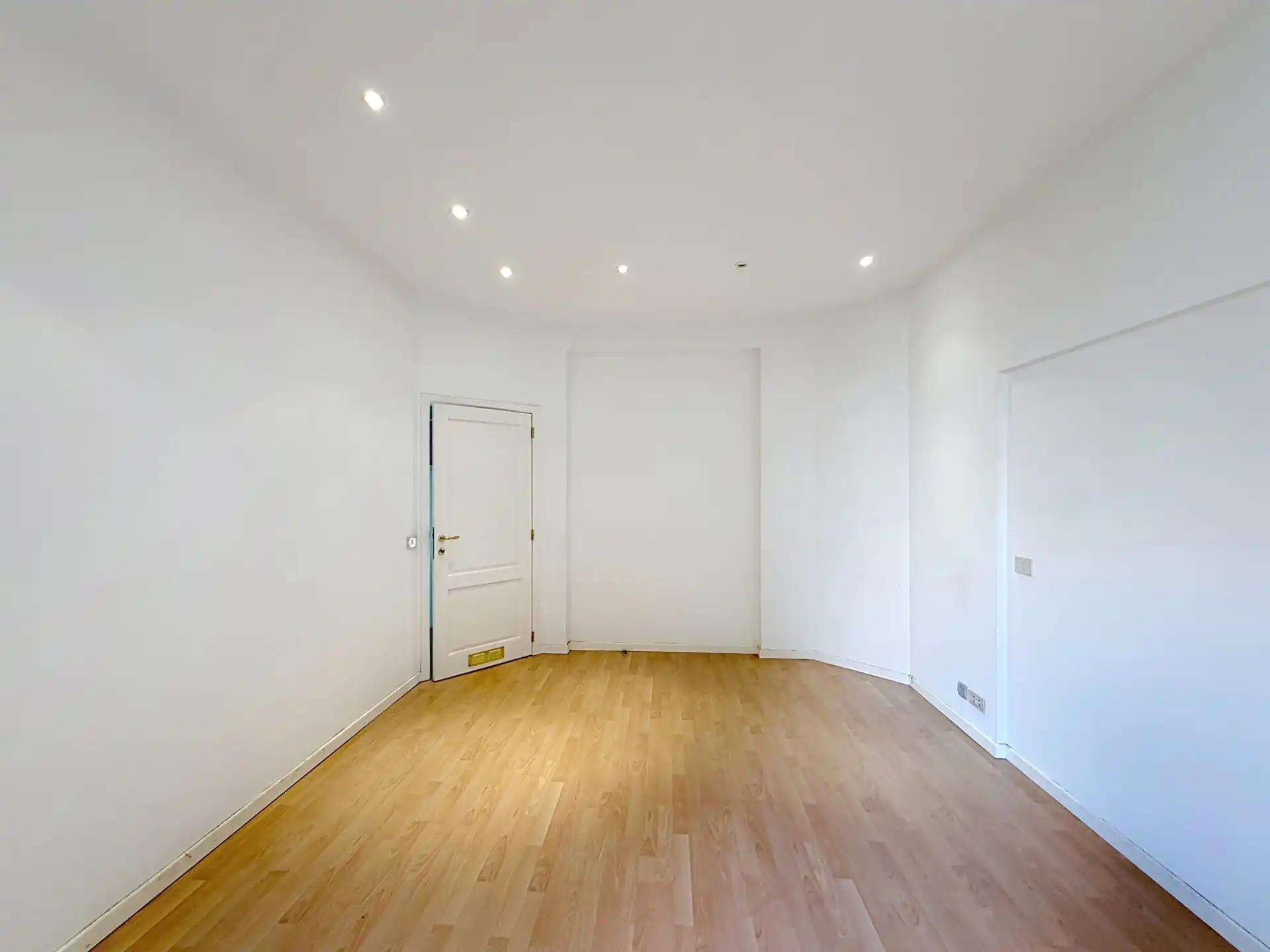 Appartement met 1 slaapkamer + parkeerplaats foto 10