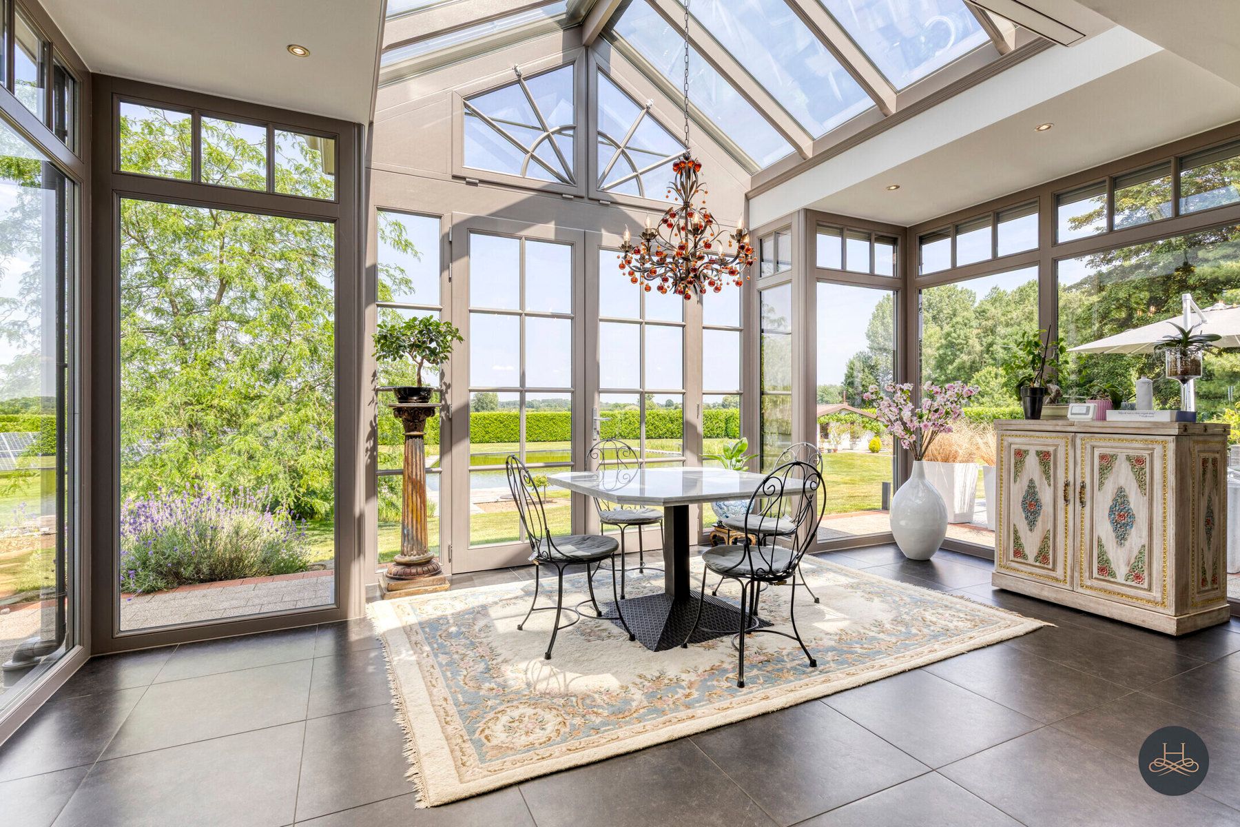 Charmante villa met open uitzicht en zwemvijver foto 10