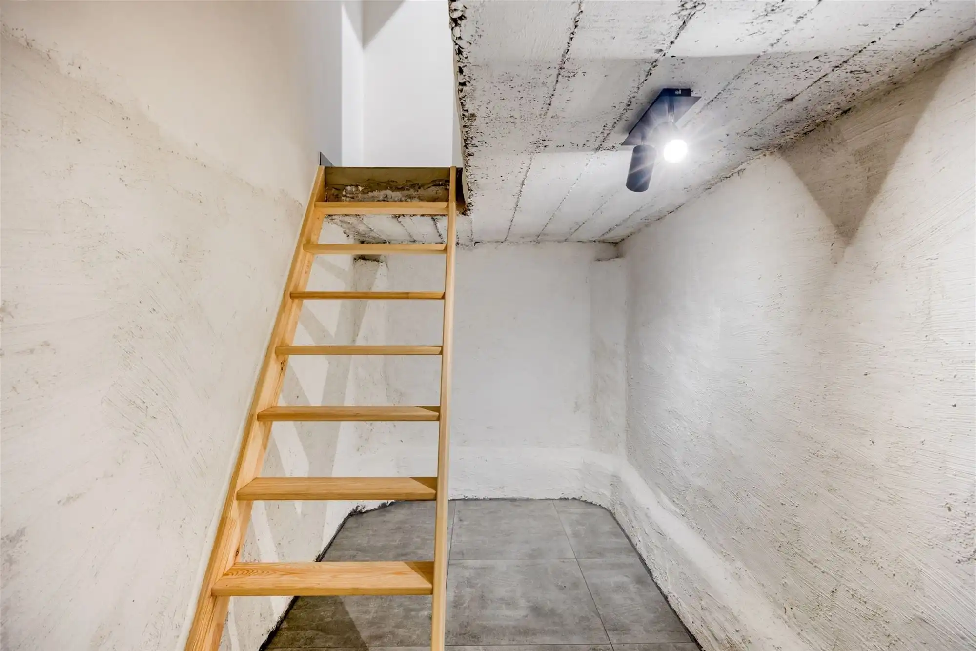 Moderne woning met 3 slaapkamers, 2 badkamers aan de vaart foto 22