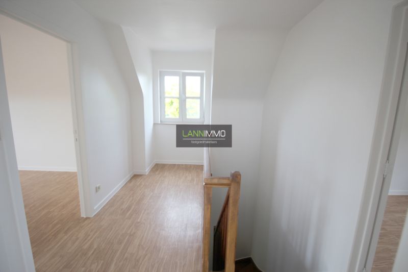 Instapklare woning met 3 slaapkamers en 2 garages foto 22