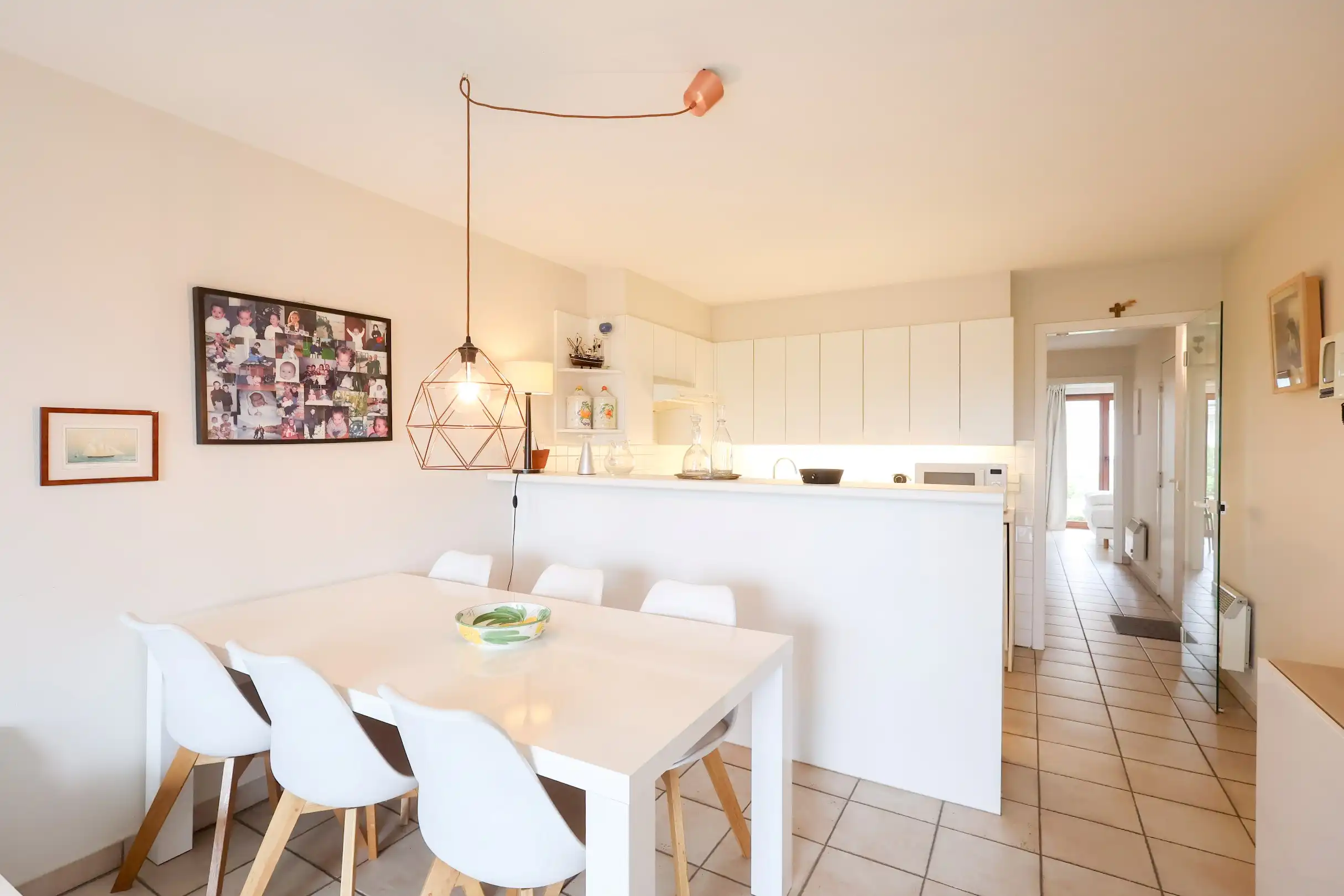 Instapklaar gelijkvloers appartement op wandelafstand van de Zeedijk en het strand! foto 8