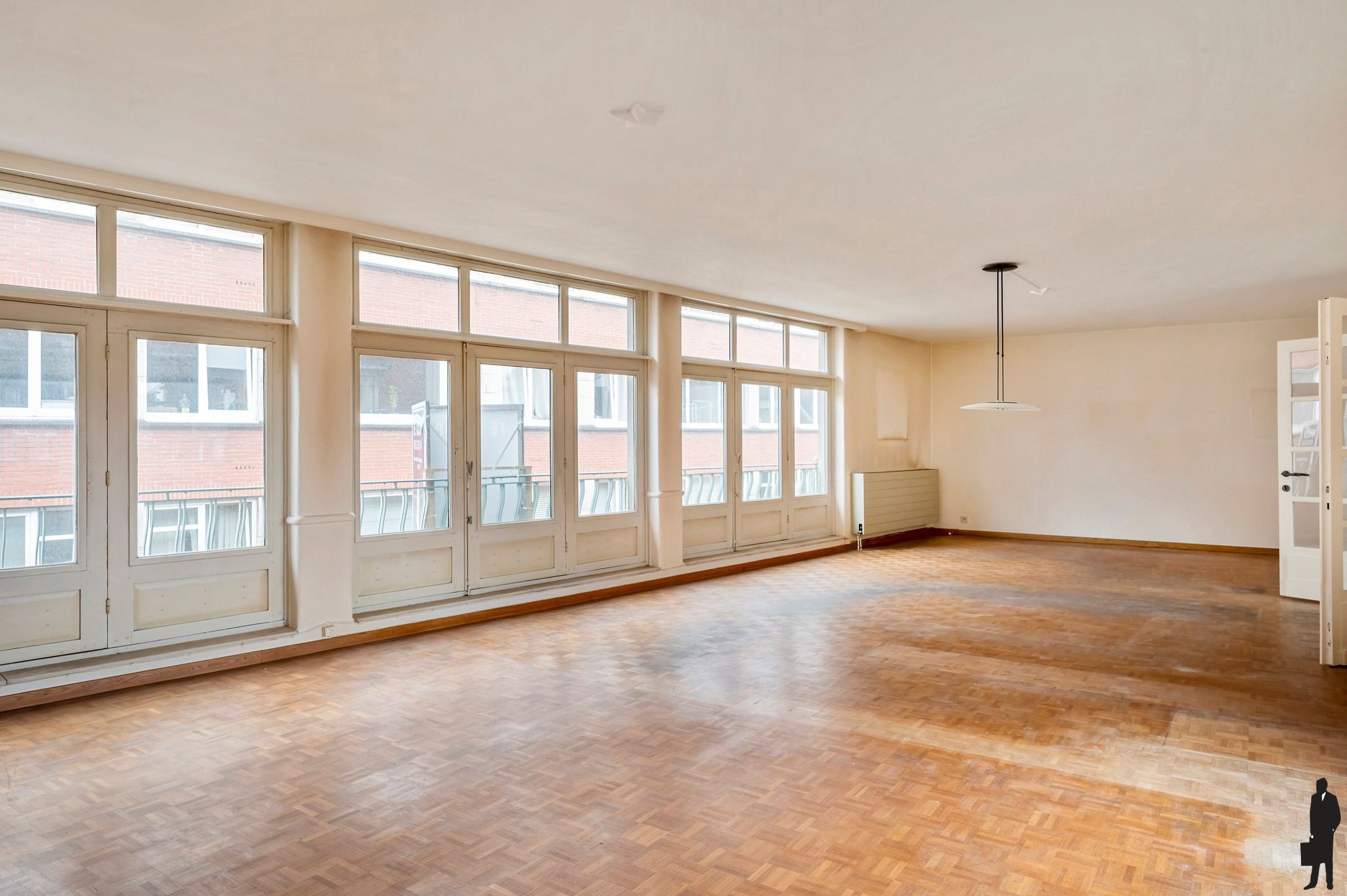 Ruim te renoveren appartement (152 m²) met uitzonderlijk potentieel foto 3