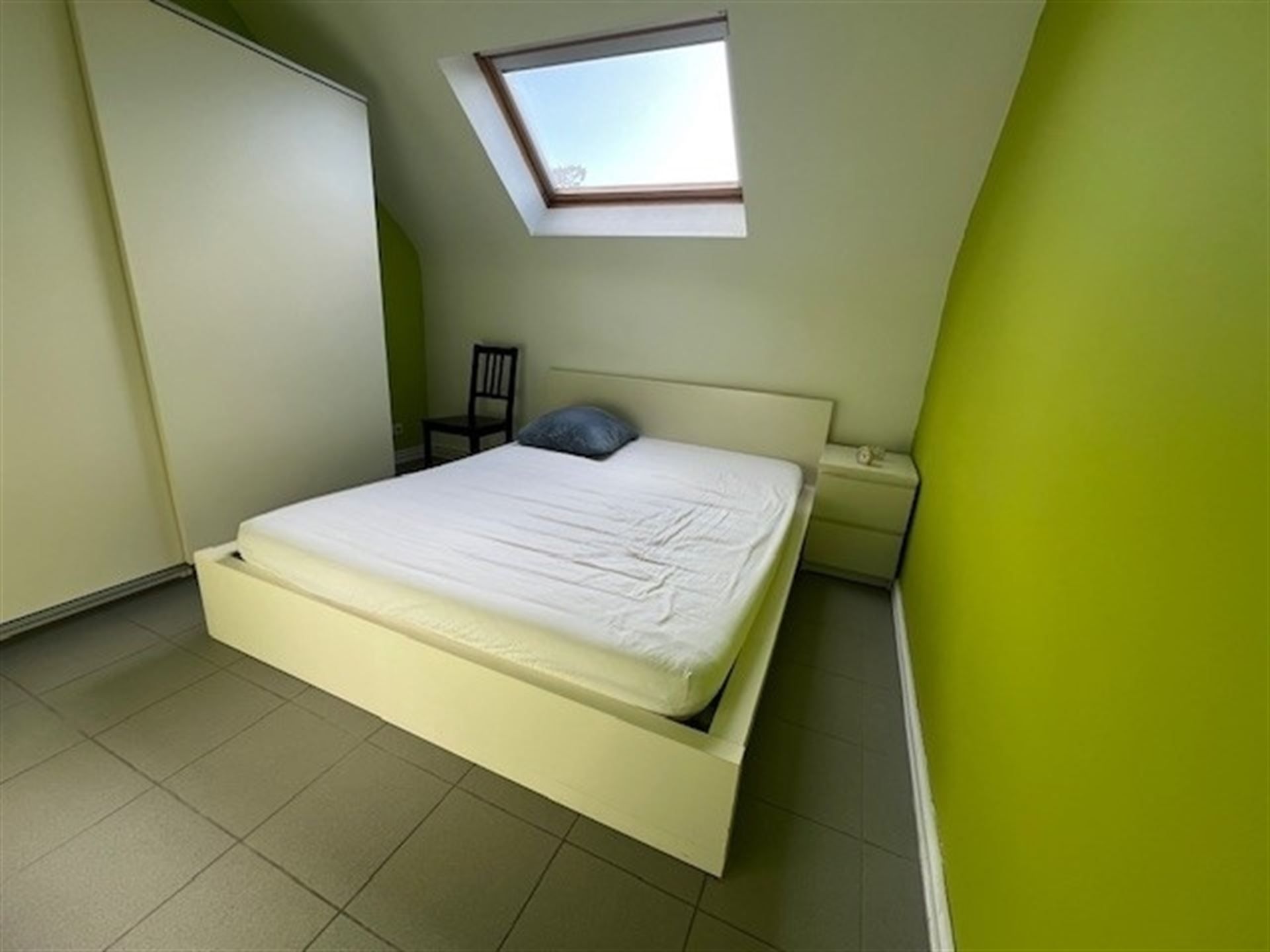 Centraal gelegen appartement met ruim terras! foto 8