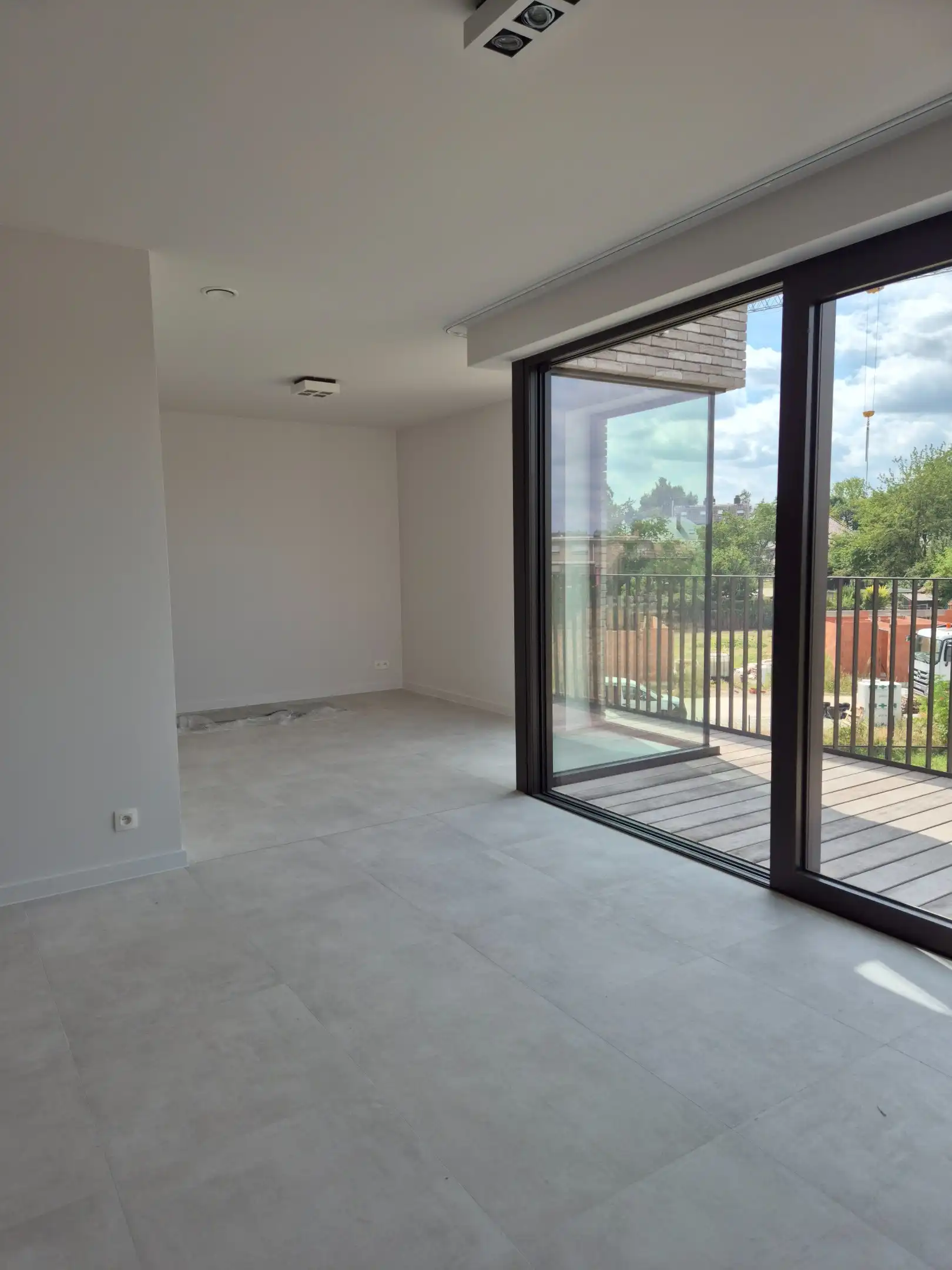 Nieuwbouwappartement met 2 slaapkamers en terras foto 5