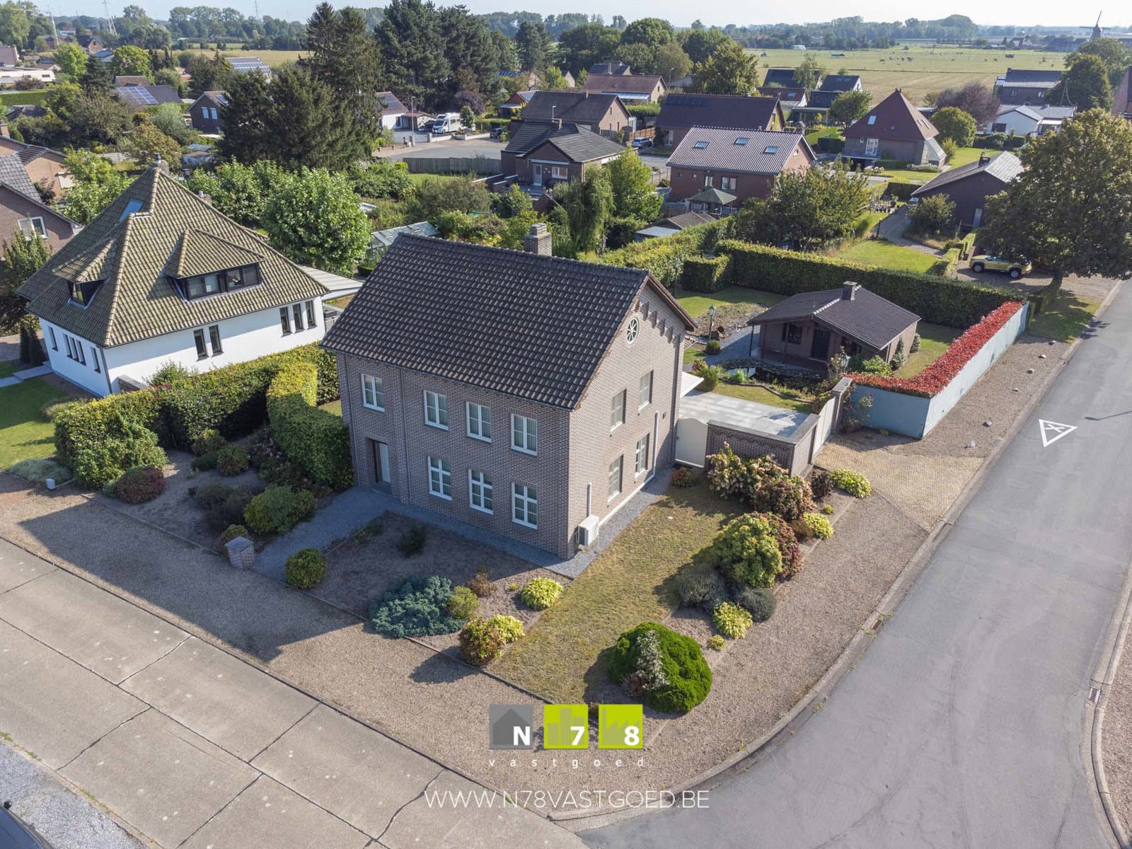 Huis te koop foto {{pictureIndex}}