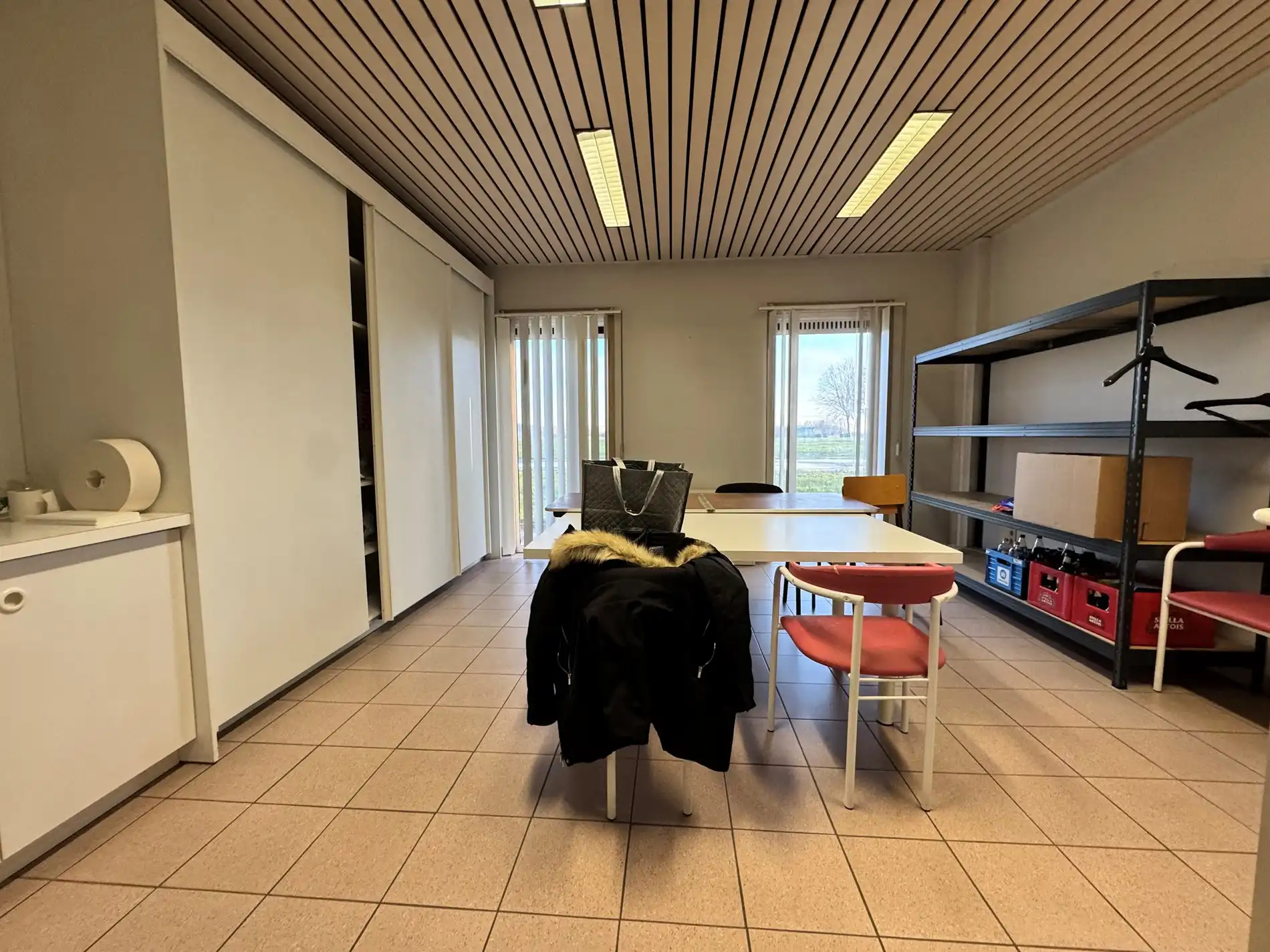 Loods met burelen te huur te Koekelare  foto 29