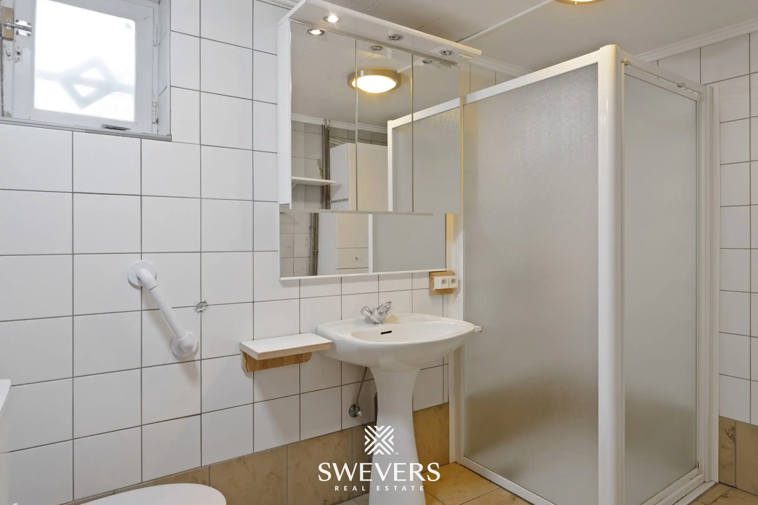 Zeer solide woning met renovatiepotentieel op 10a 18ca  foto 12