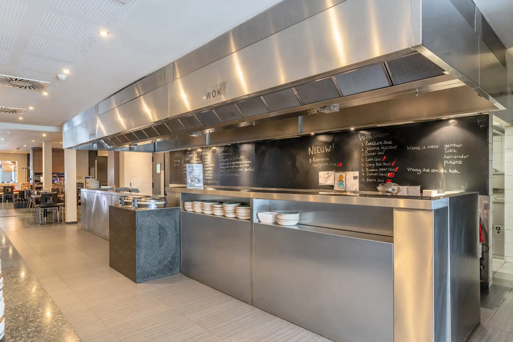 Prachtig commercieel pand met stadstuin in het hart van Aartselaar foto 19