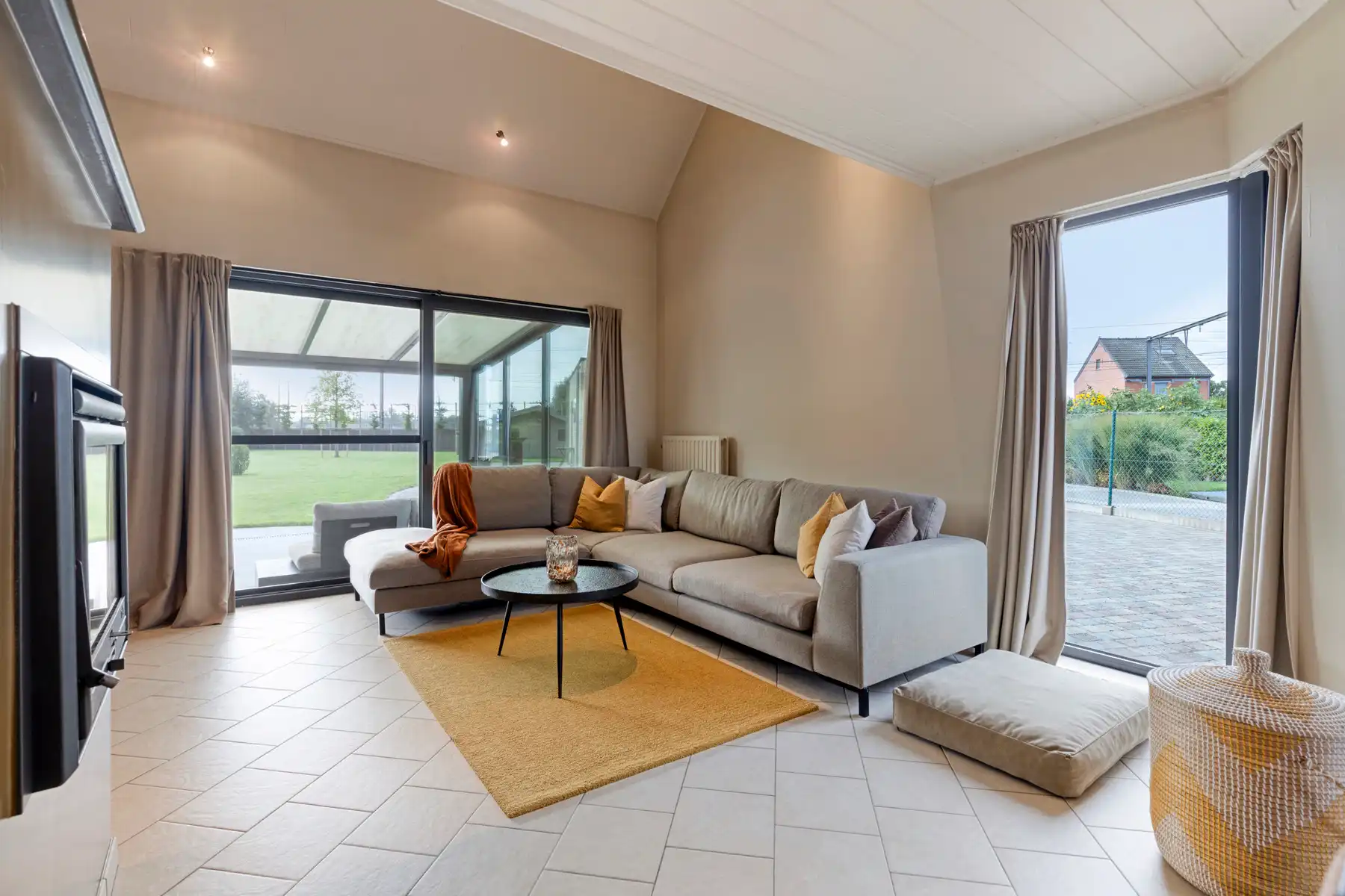 Instapklare woning met 3 slpk en ruime garage op toplocatie foto 8
