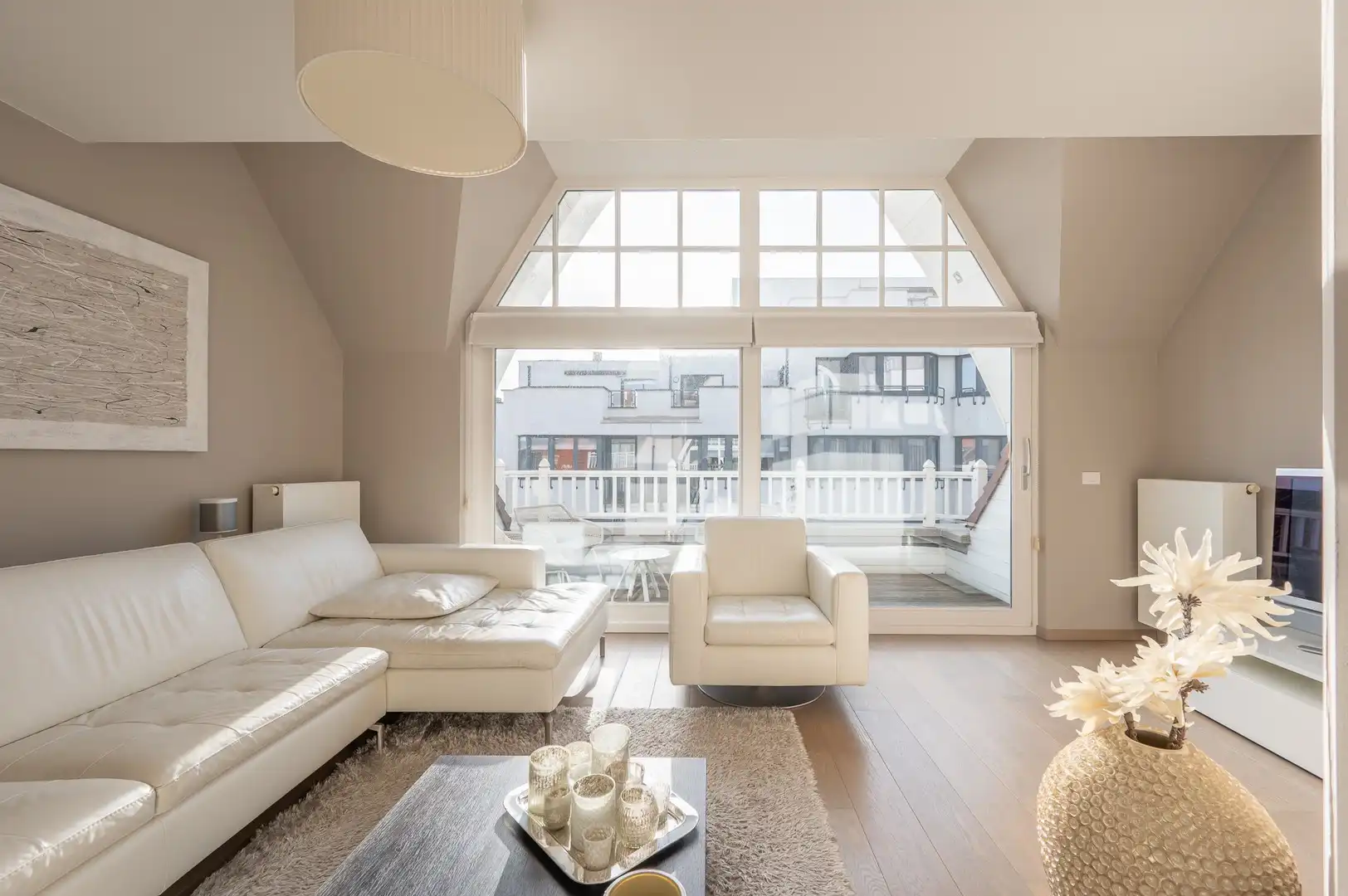 Subliem appartement met mooi zonneterras op wandelafstand van de winkels en het strand. foto 3