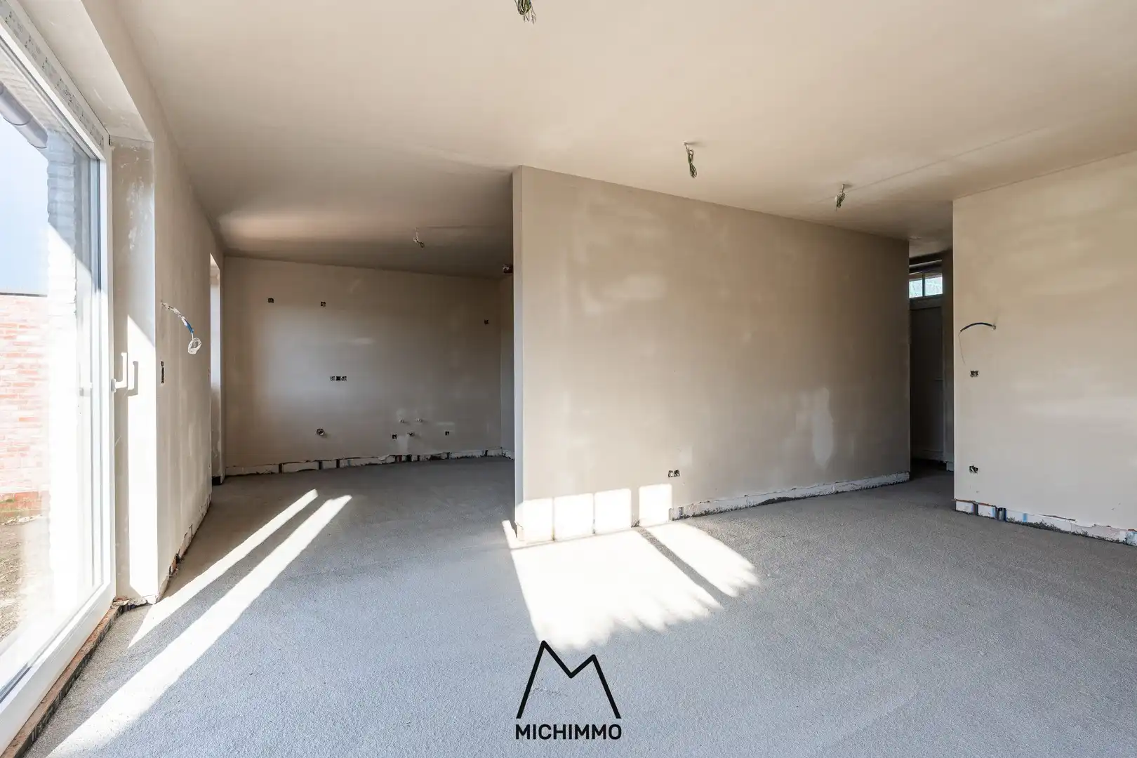 Fantastische nieuwbouwwoning met vier slaapkamers op hele leuke locatie. foto 14