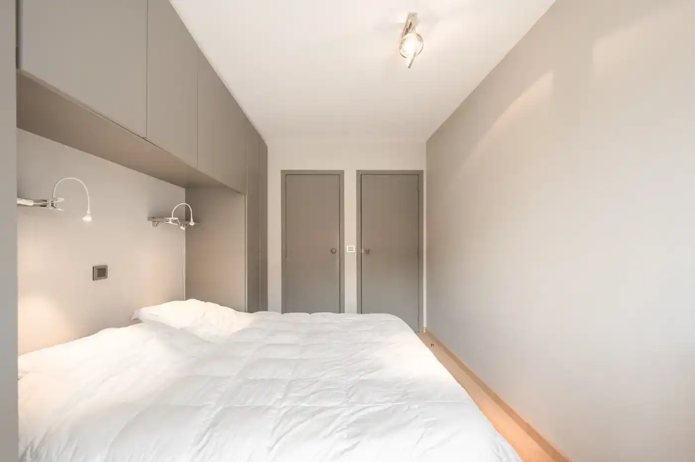 Mooi gemeubeld appartement op super locatie tussen de Zoutelaan en de Dumortierlaan foto 5
