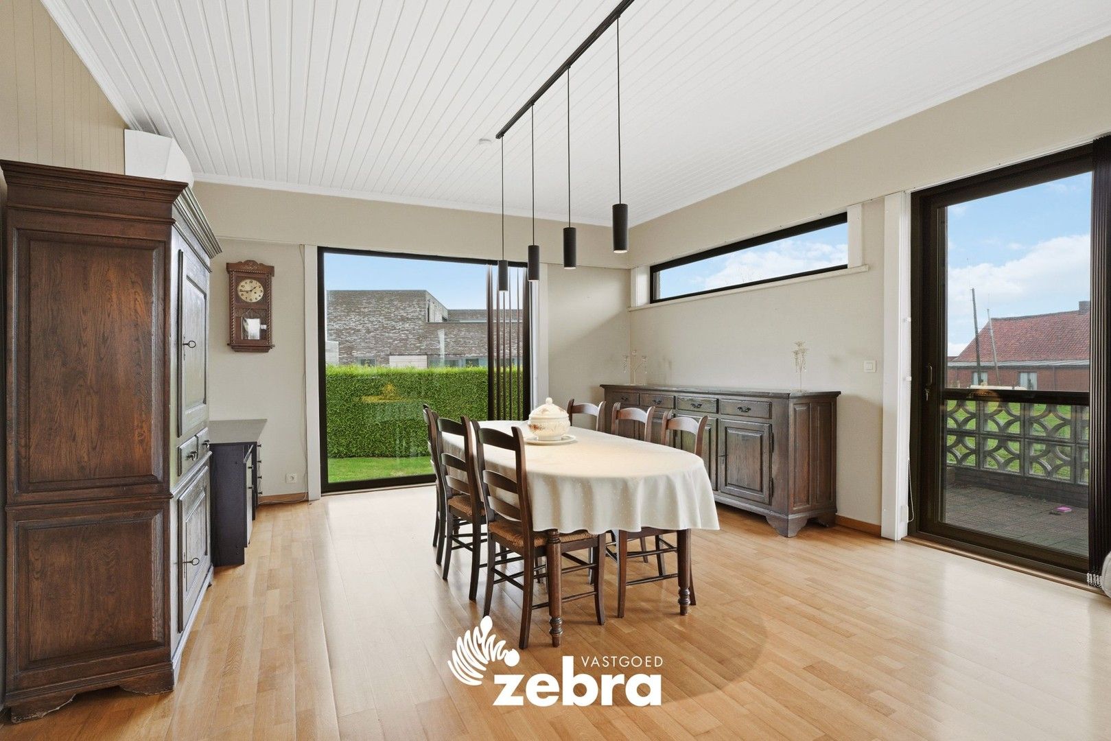 Vrijstaande bungalow op + 1.000 m² met rustige ligging foto 10