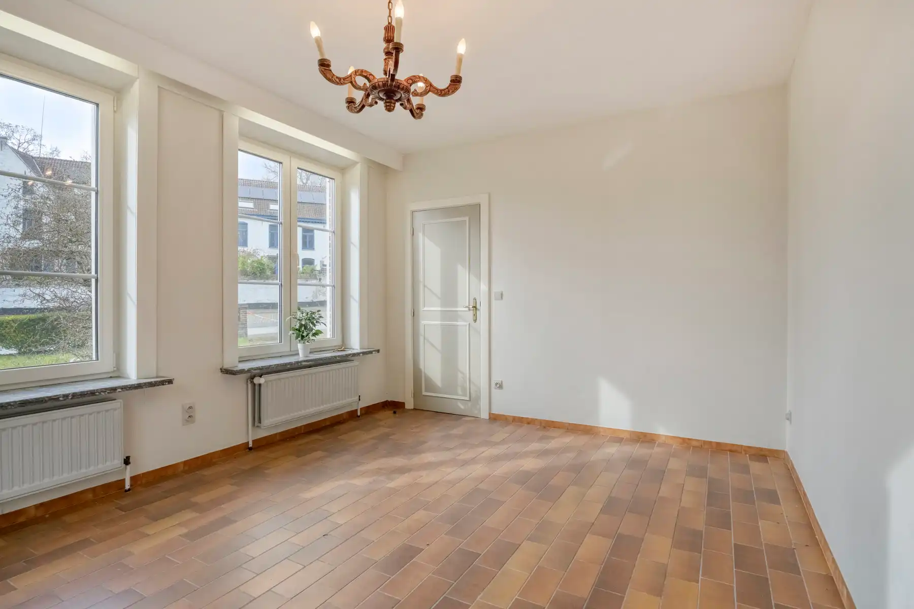 Charmante Villa op ruim perceel foto 8