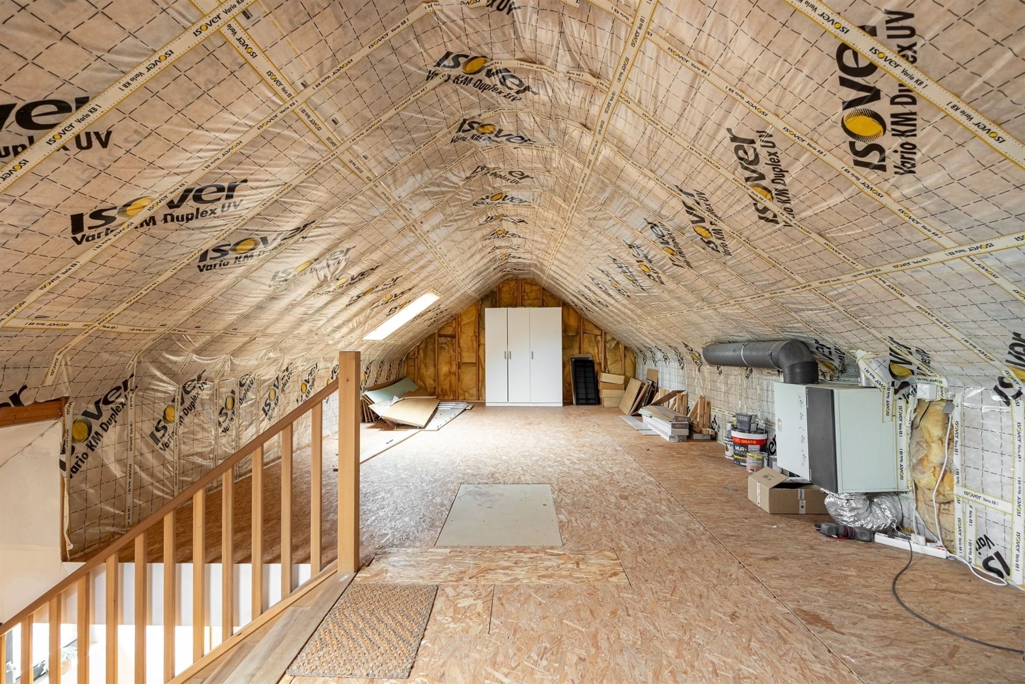 Ruime moderne woning met royale tuin  foto 18