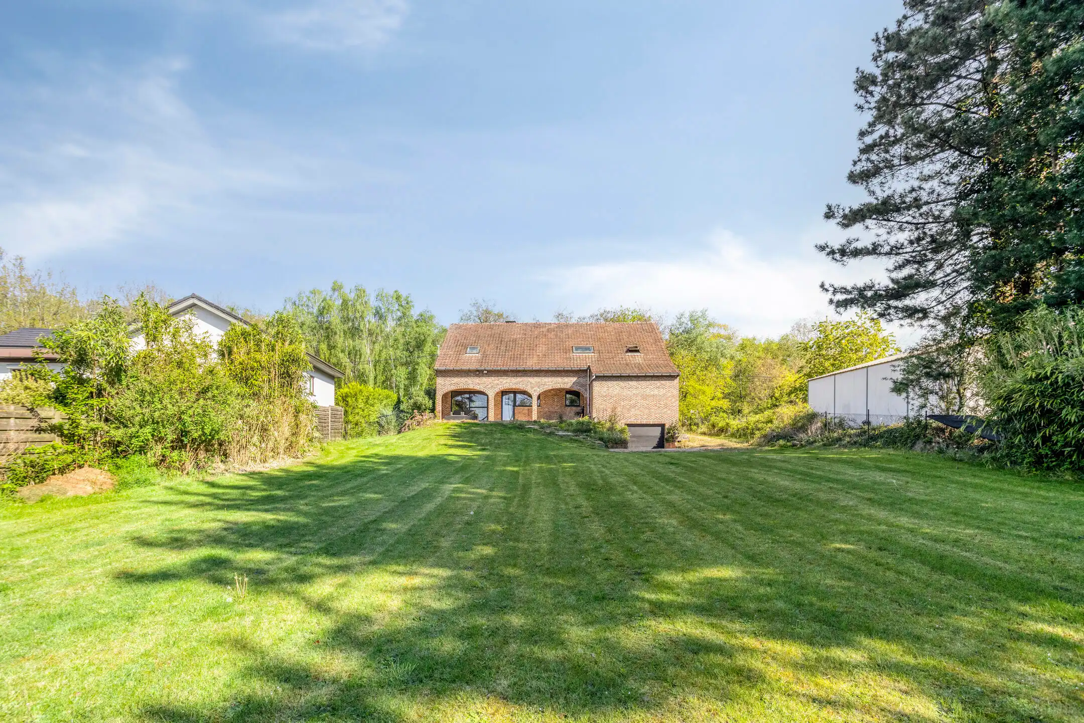 Te renoveren vrijstaande woning met veel potentieel foto 27