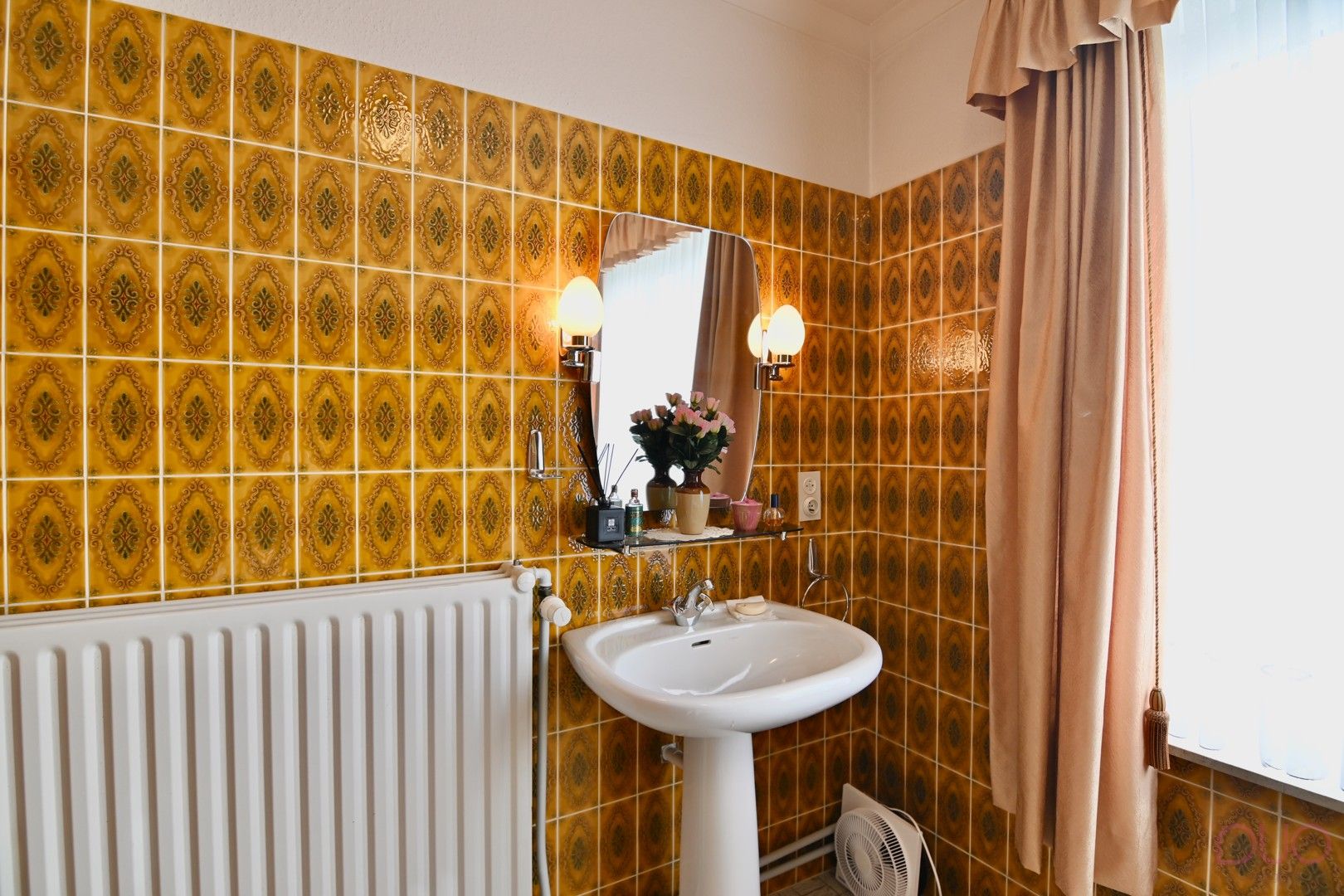 Charmante halfopen gezinswoning nabij het centrum van Sint-Truiden met 2 garages foto 18