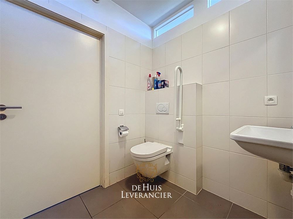 Luxueuze serviceflat met 1 slk en ruim terras foto 17