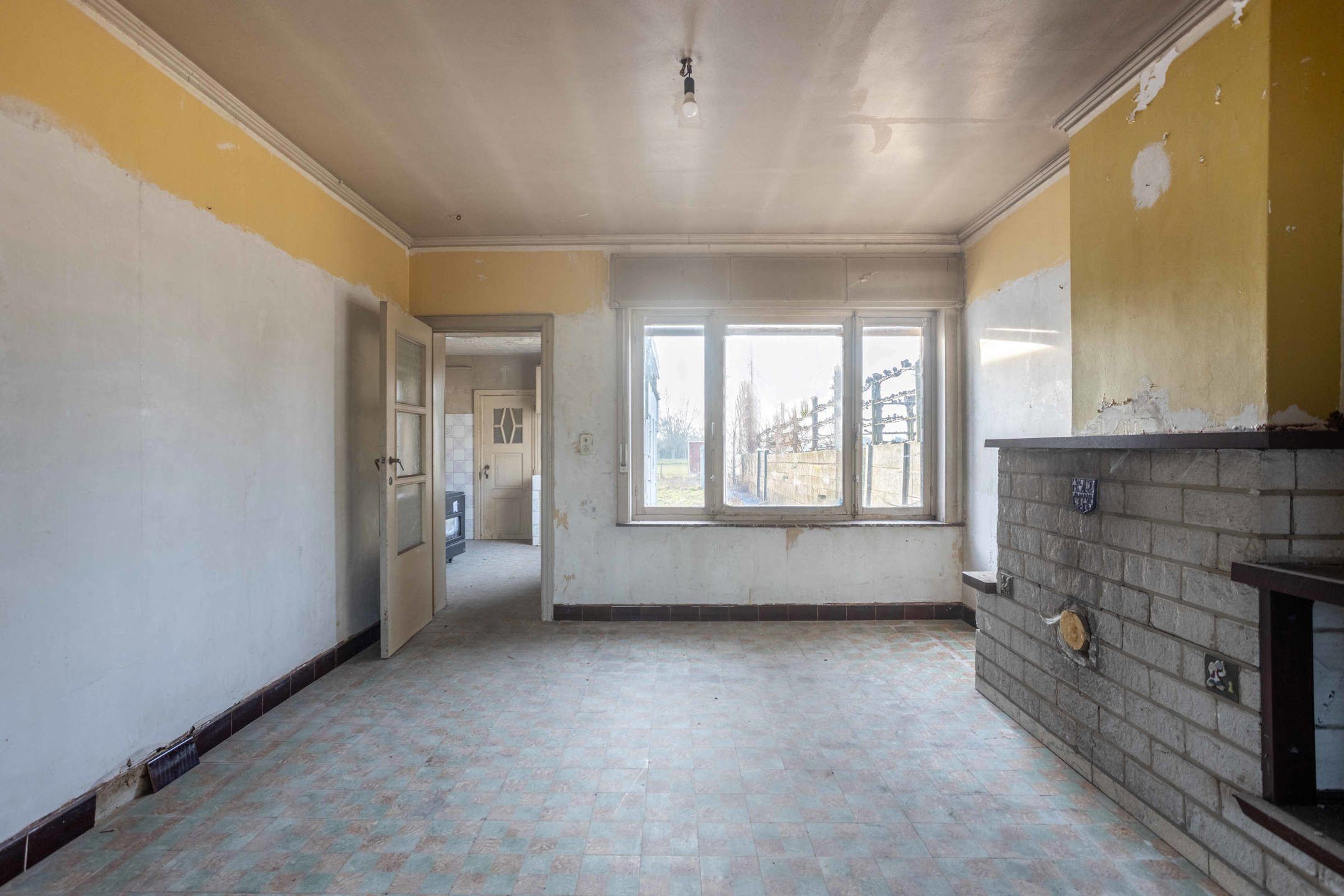 Te renoveren halfopen bebouwing met veel potentieel foto 7