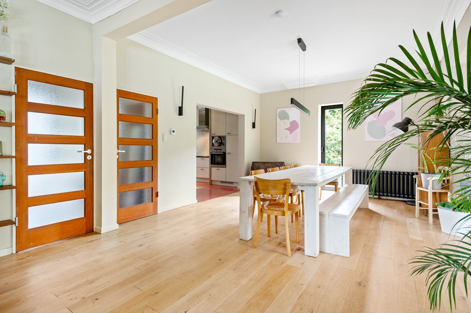 Vrijstaande woning met 5 slaapkamers en grote zonnige tuin foto 23