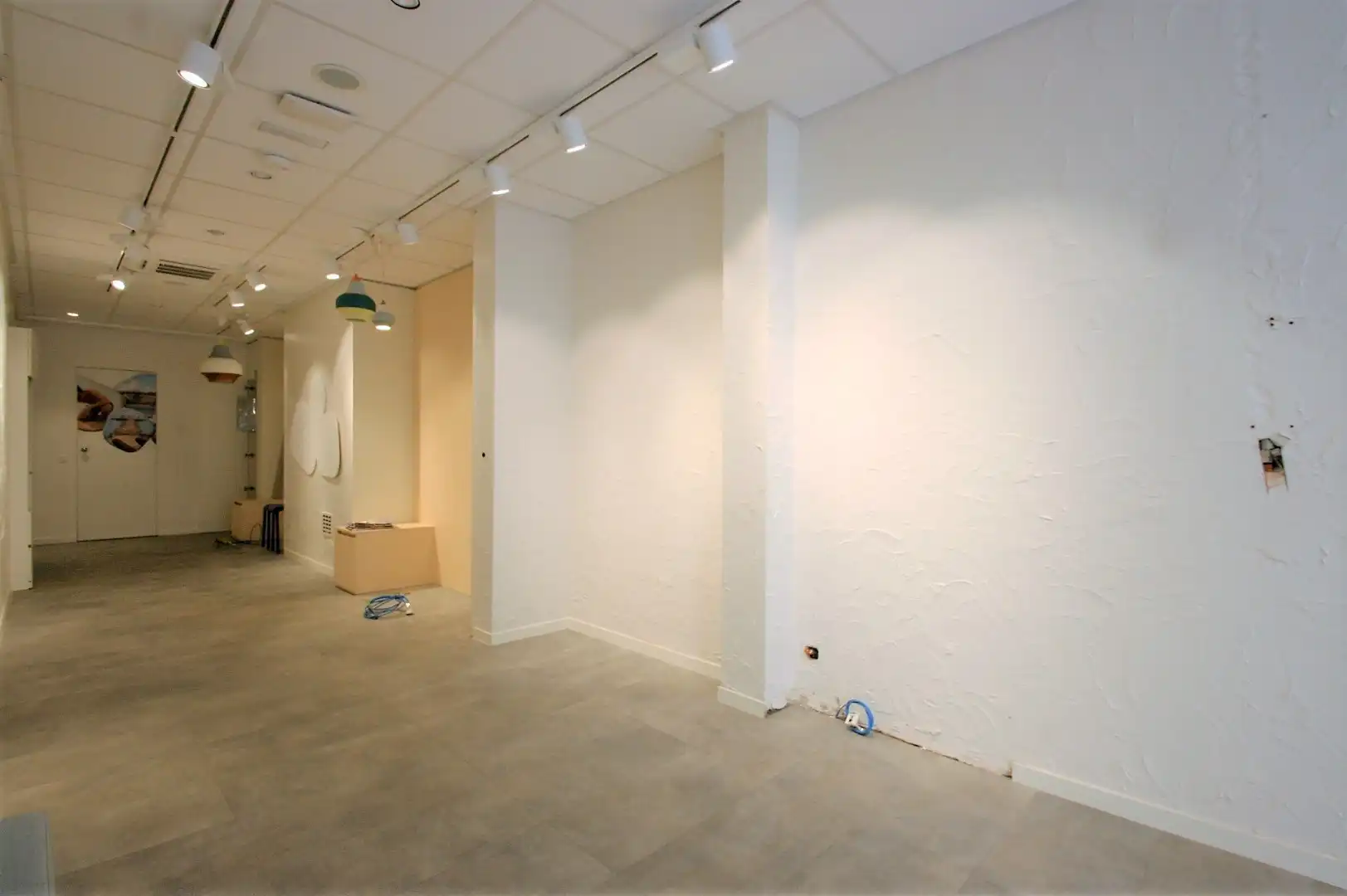  Centraal gelegen handelspand te huur op de Lippenslaan 218 foto 3