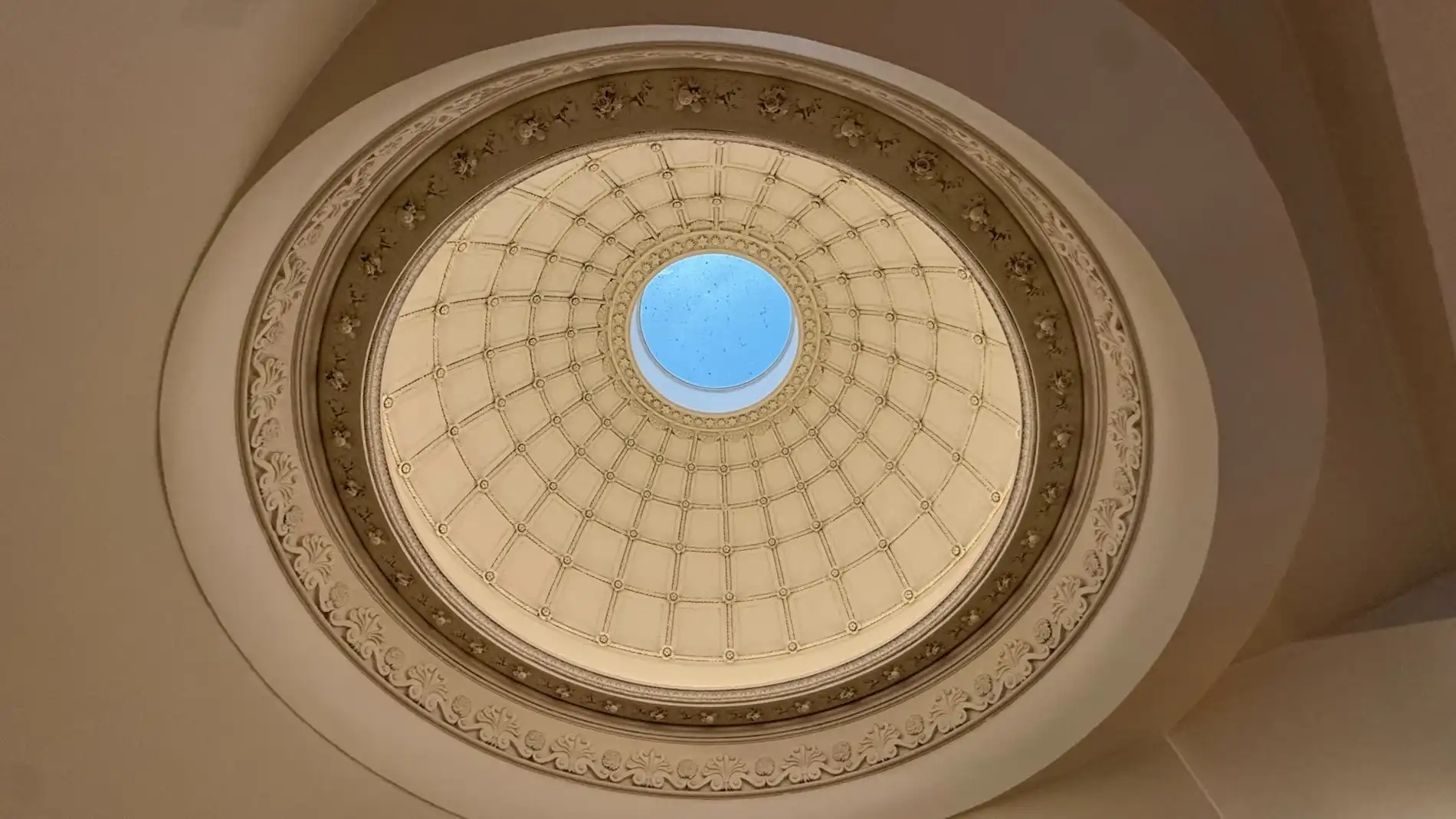 Kantoren te huur in riante herenwoning in centrum Gent foto 8