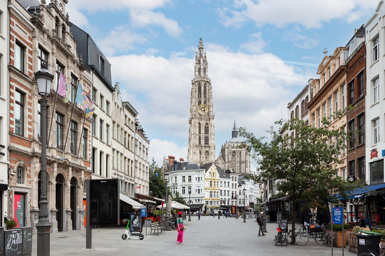 Luxueuze gemeubelde studio aan de Grote Markt foto 23