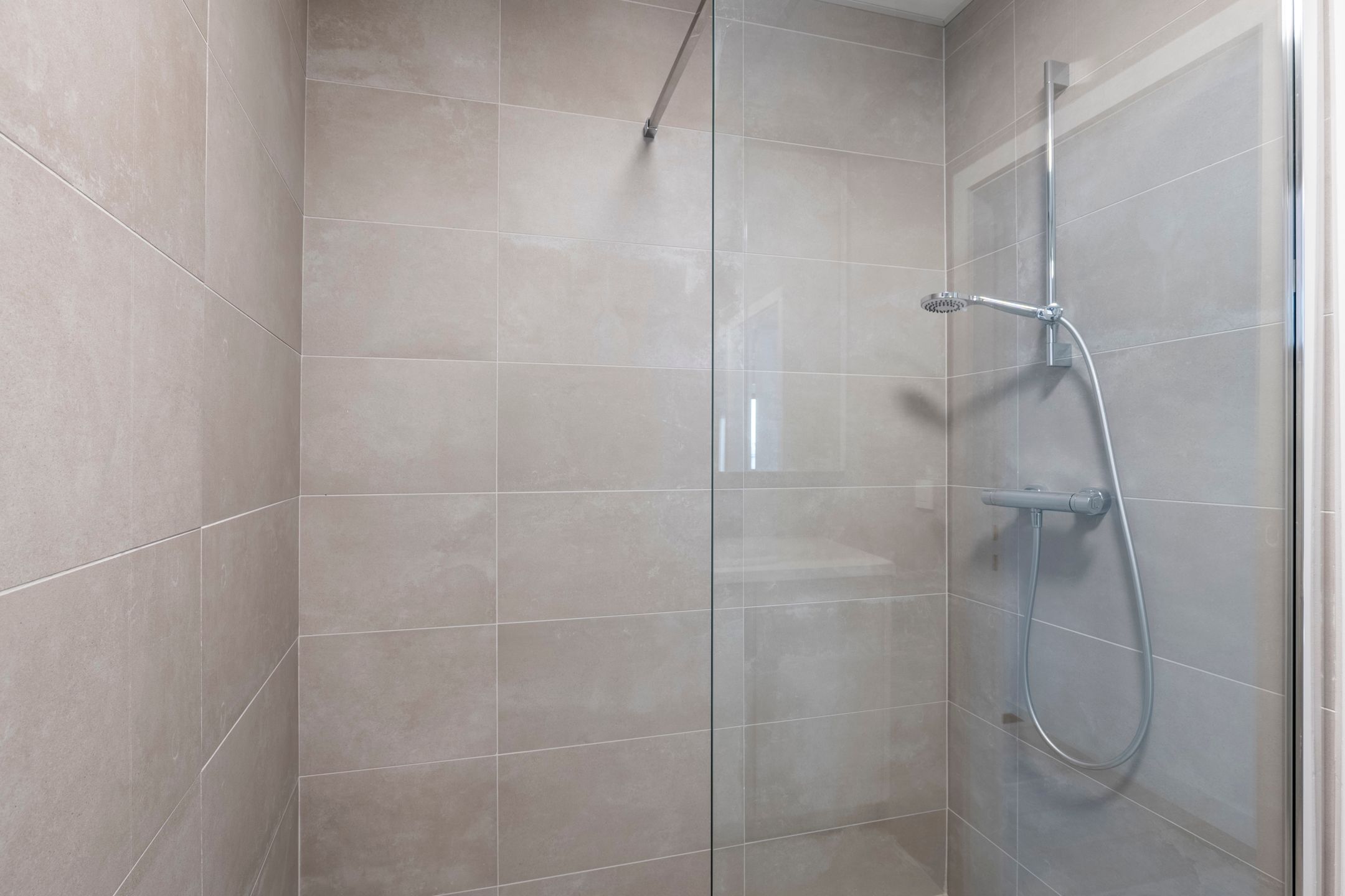 Gerenoveerd appartement 148m² met  groot zonneterras  foto 17