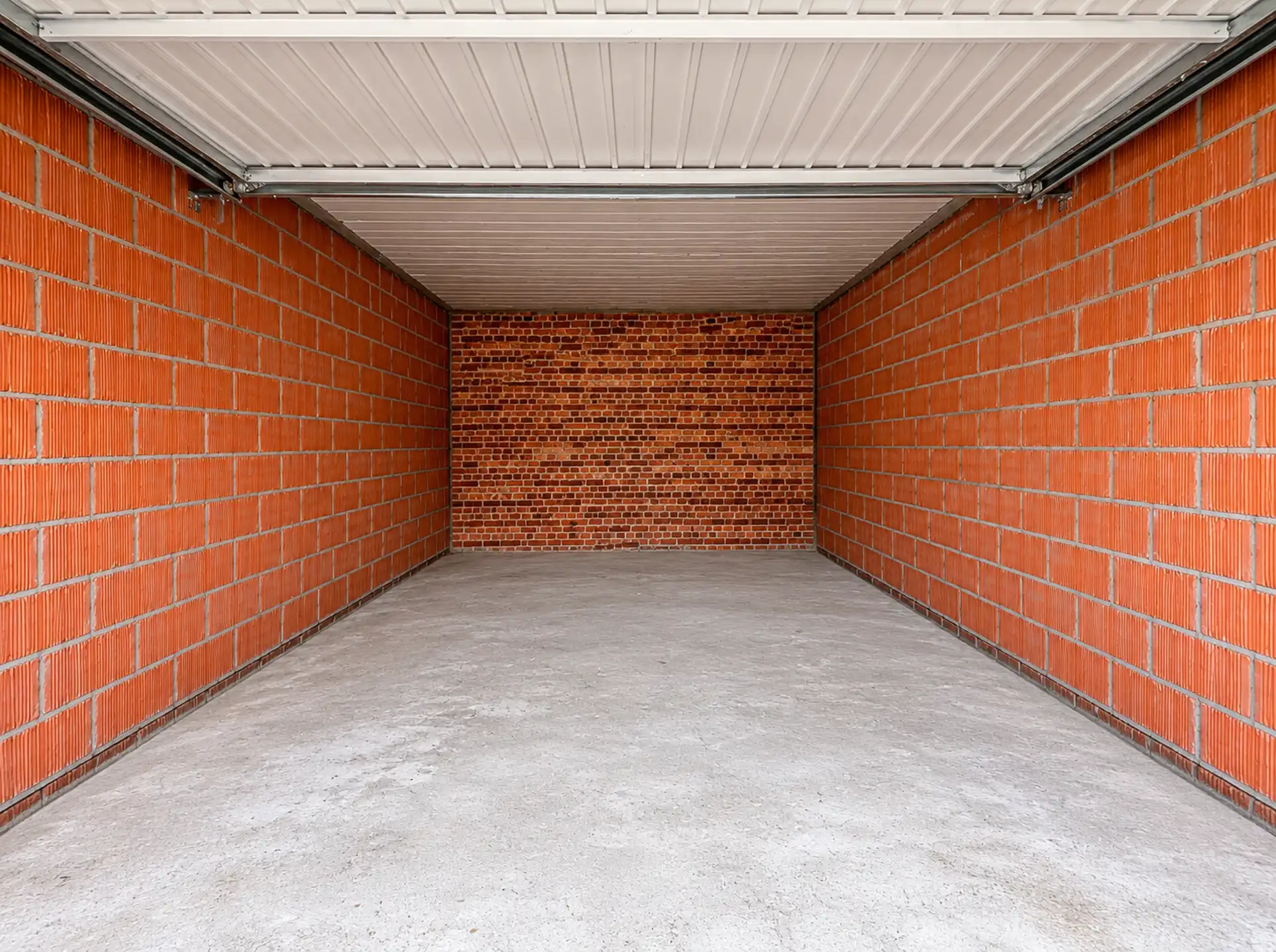 Vlot bereikbare garagebox te huur foto 5