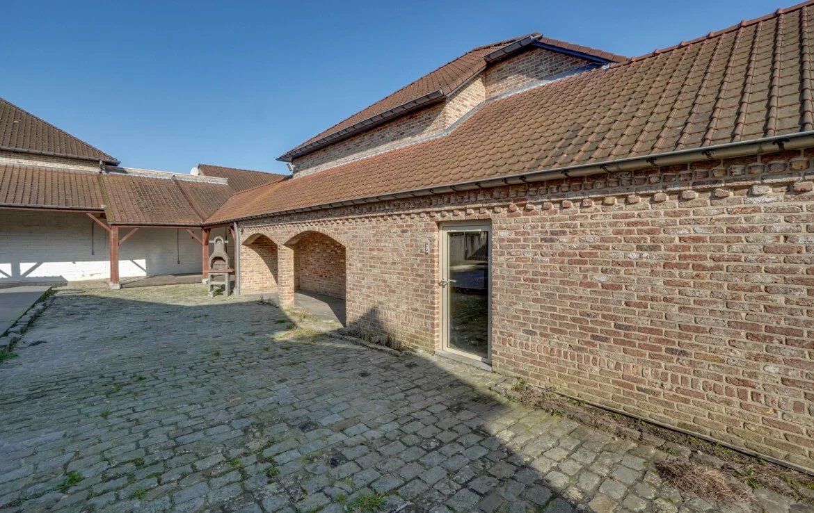 Stijlvolle villa met 4 slaapkamers op een prachtig perceel foto 31