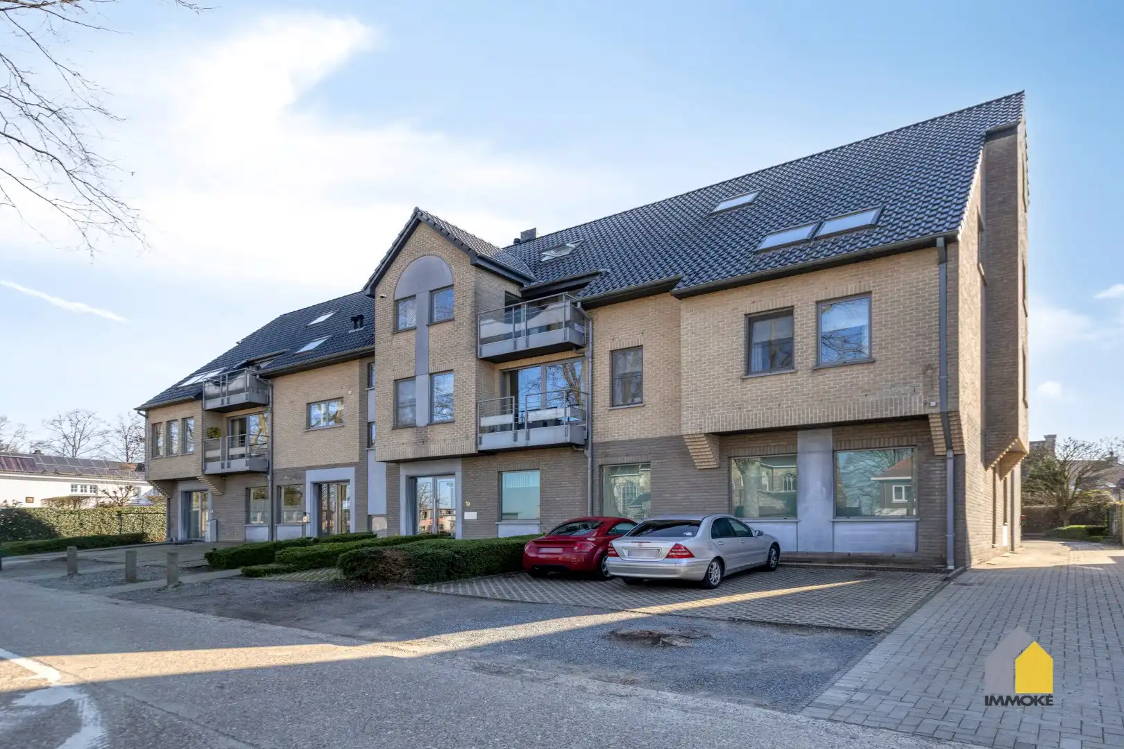 Gelijkvloers appartement (91 m²) in centrum met 1 slpk en parking. foto 16