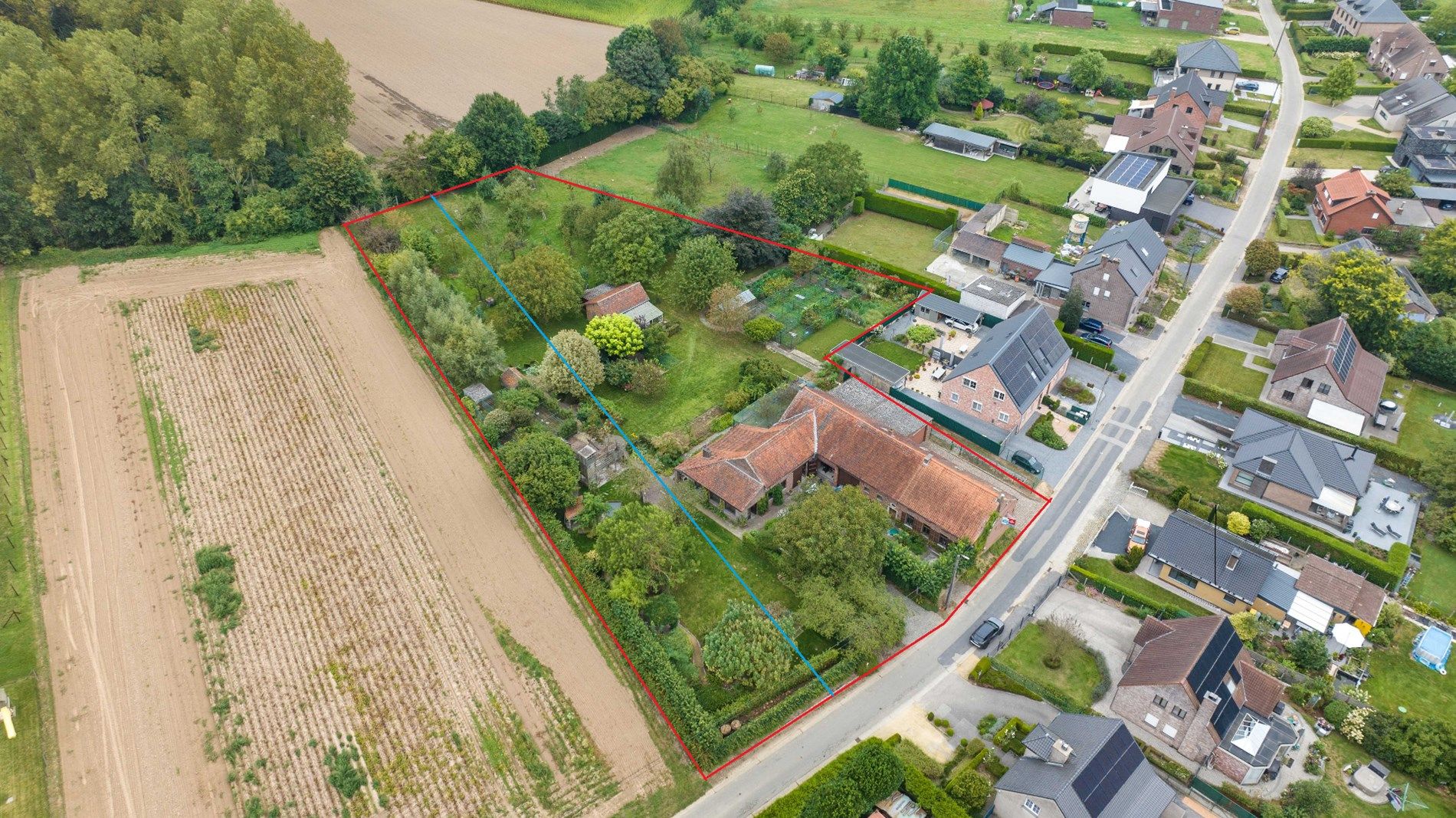 BINKOM - knappe hoeve + grond op 60a foto 3