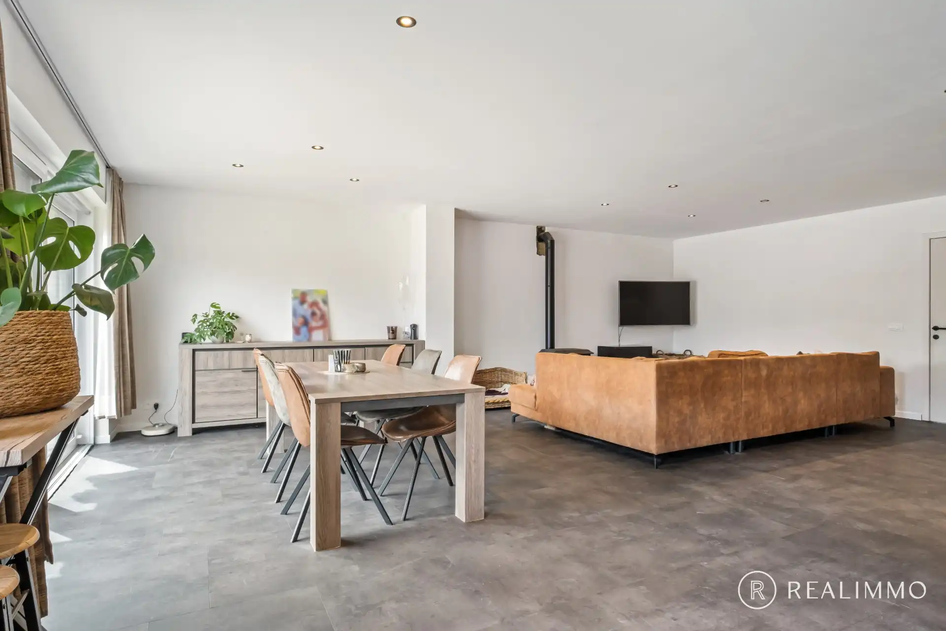 Gerenoveerde woning met 5 slaapkamers in Desselgem foto 6