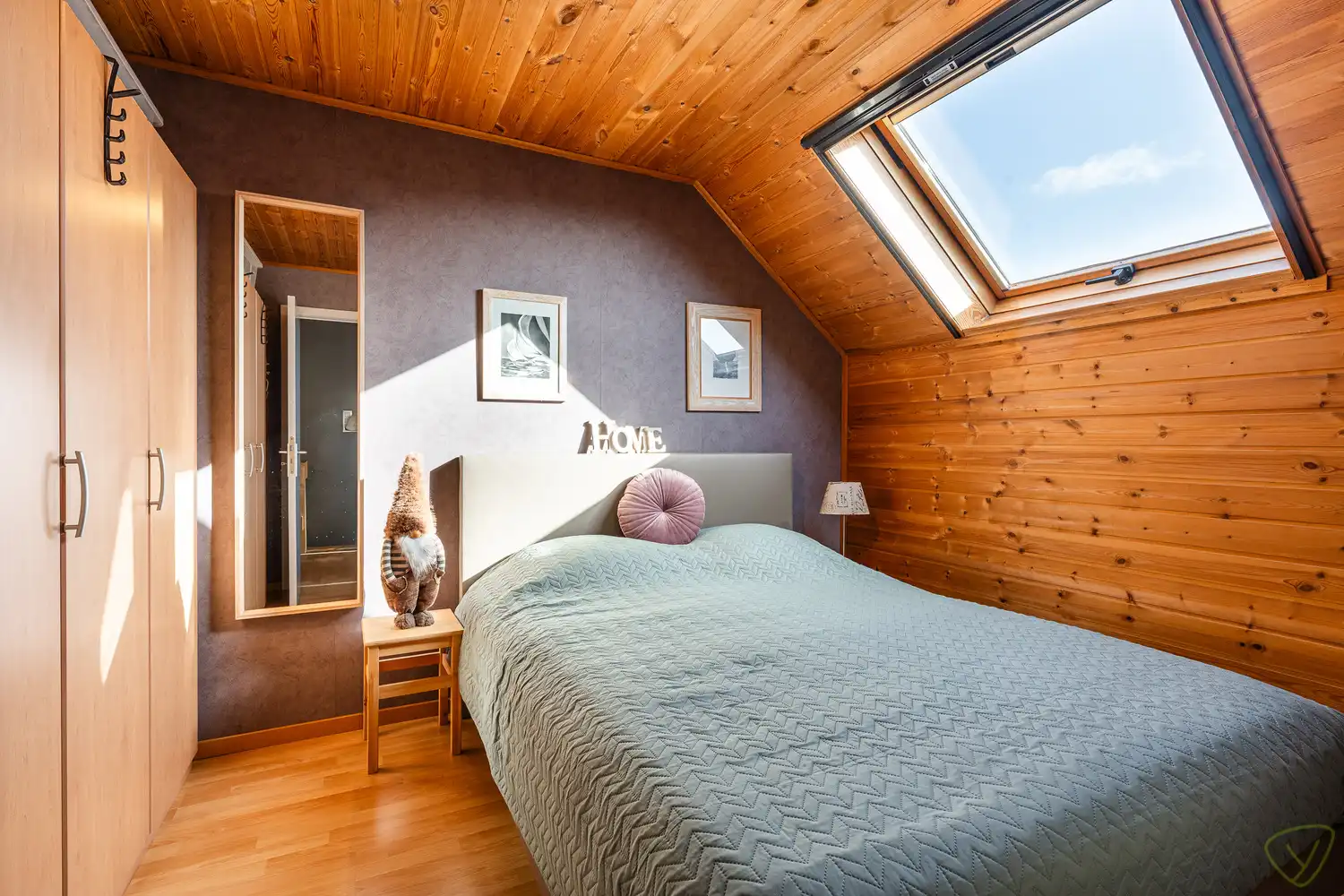 Moderne gezinswoning te koop in Eeklo met 3 slaapkamers, garage en zolder, perfect voor comfortabel wonen! foto 20