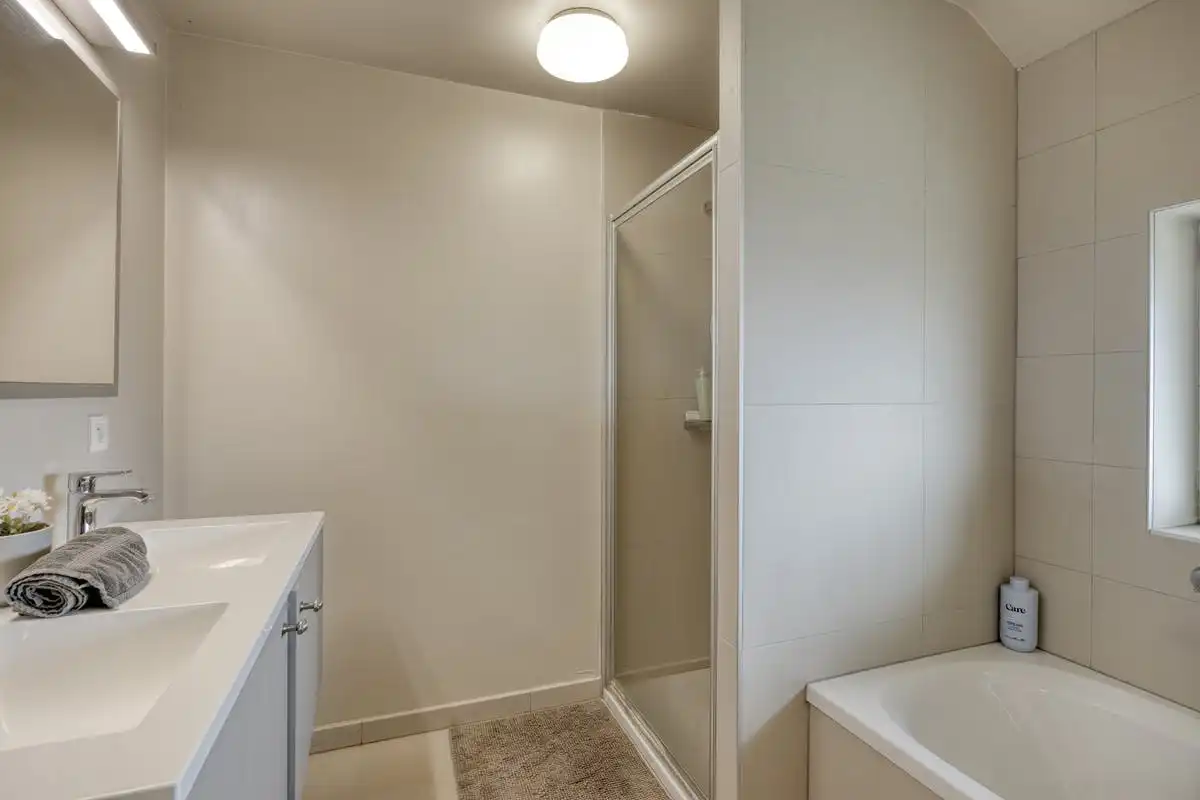 Moderne halfopen woning met 3 slaapkamers te Koop in Evergem foto 7