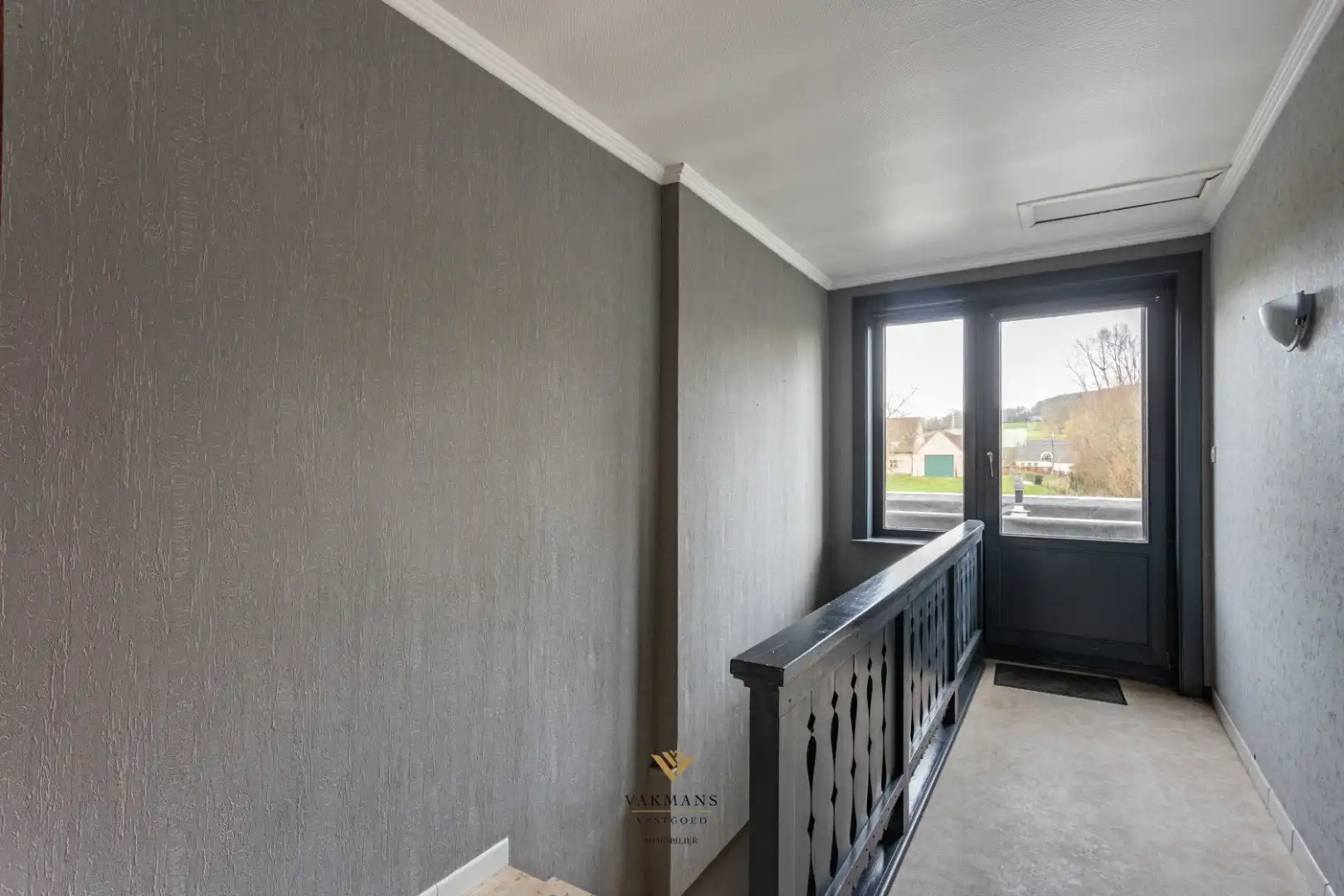 Ruime en charmante alleenstaande woning met 5 slaapkamers en 2 badkamers foto 25